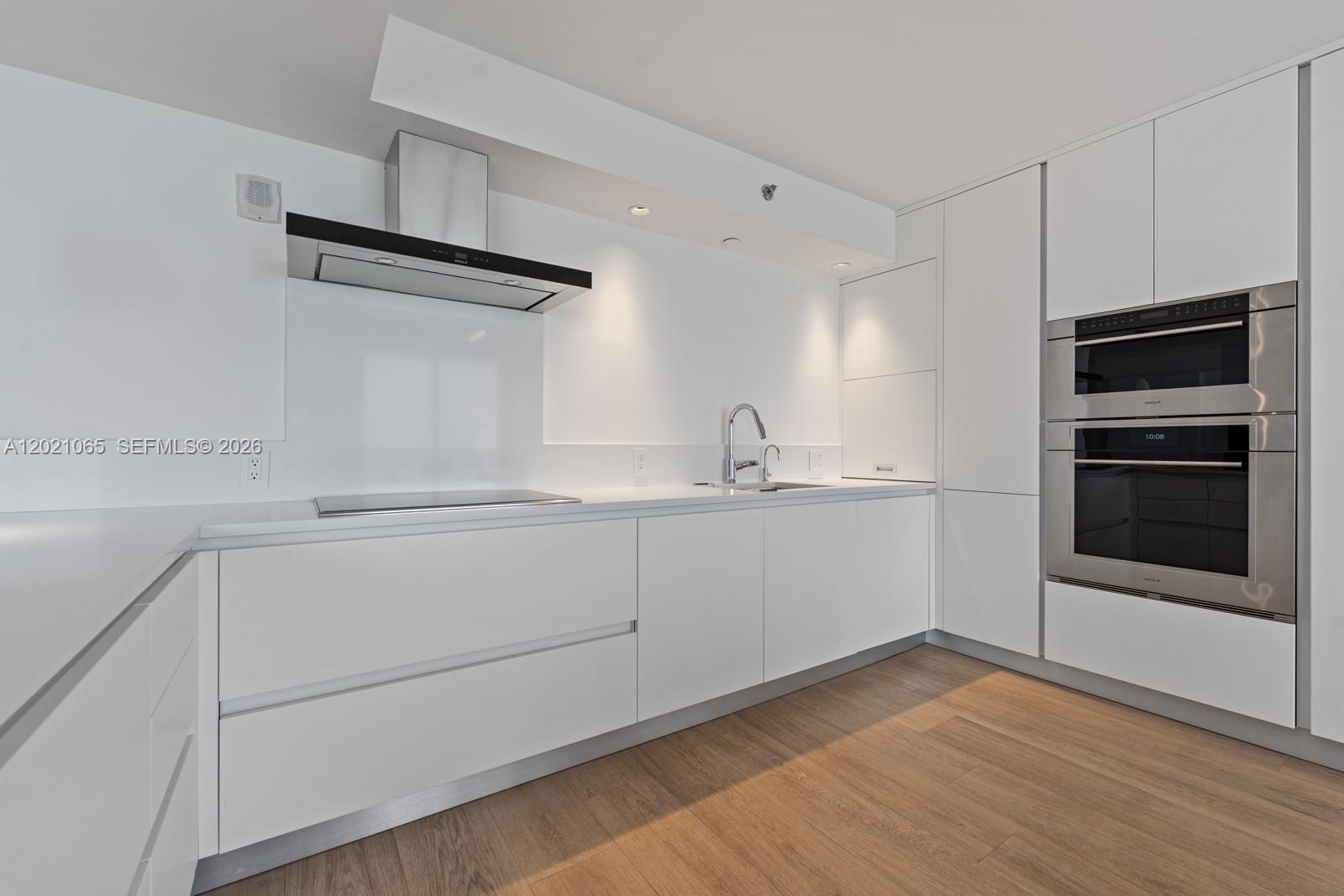 THE ROYAL CLUB CONDO - Residential