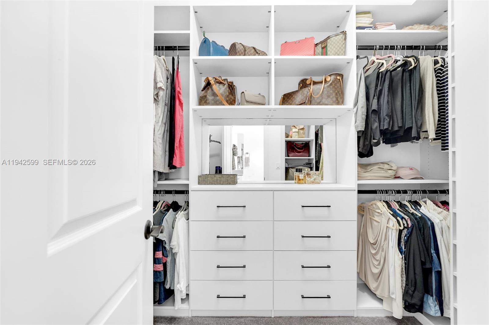 HILLCREST COUNTRY CLUB SO - Residential