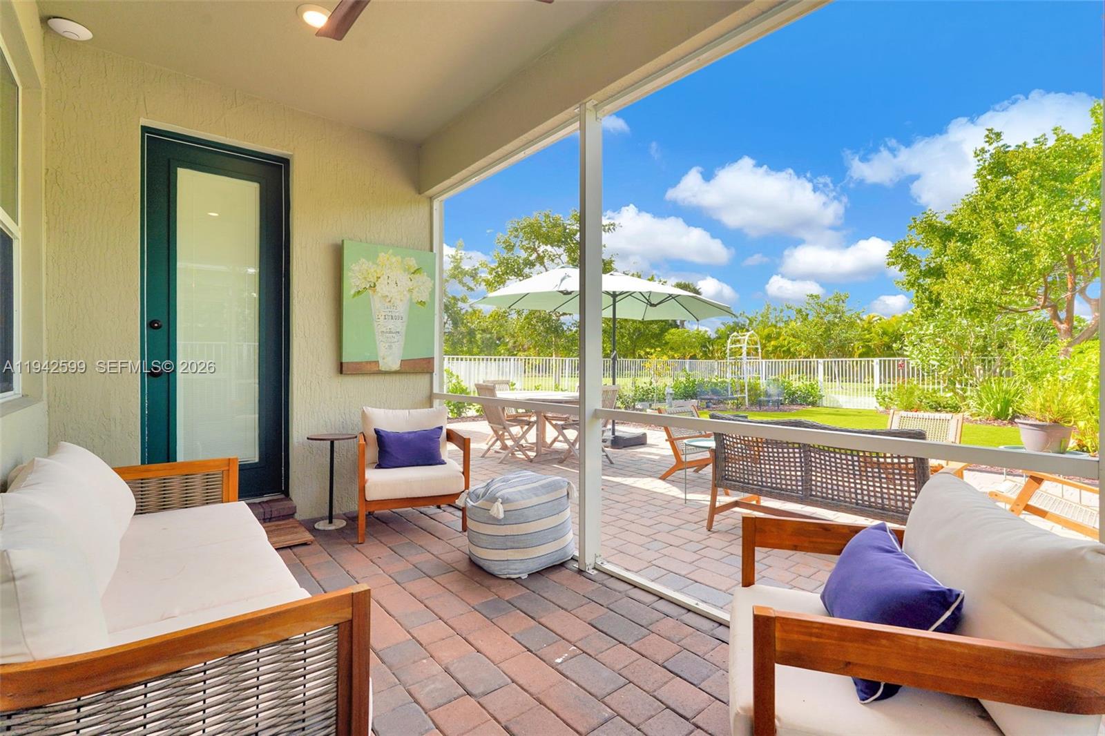 HILLCREST COUNTRY CLUB SO - Residential