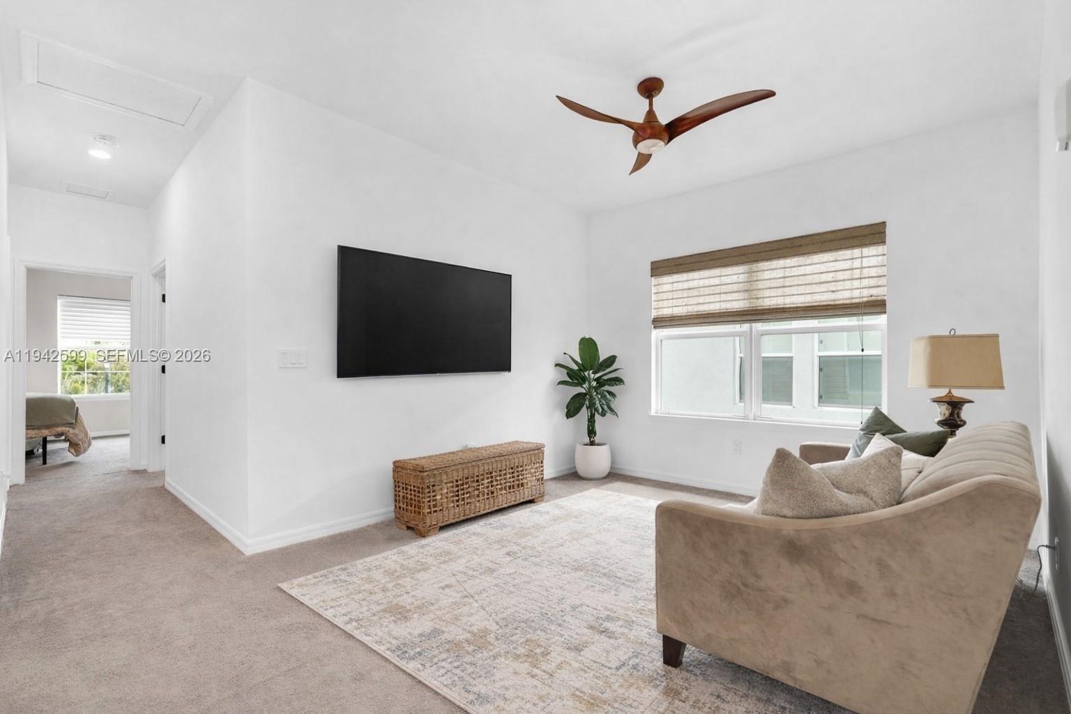 HILLCREST COUNTRY CLUB SO - Residential