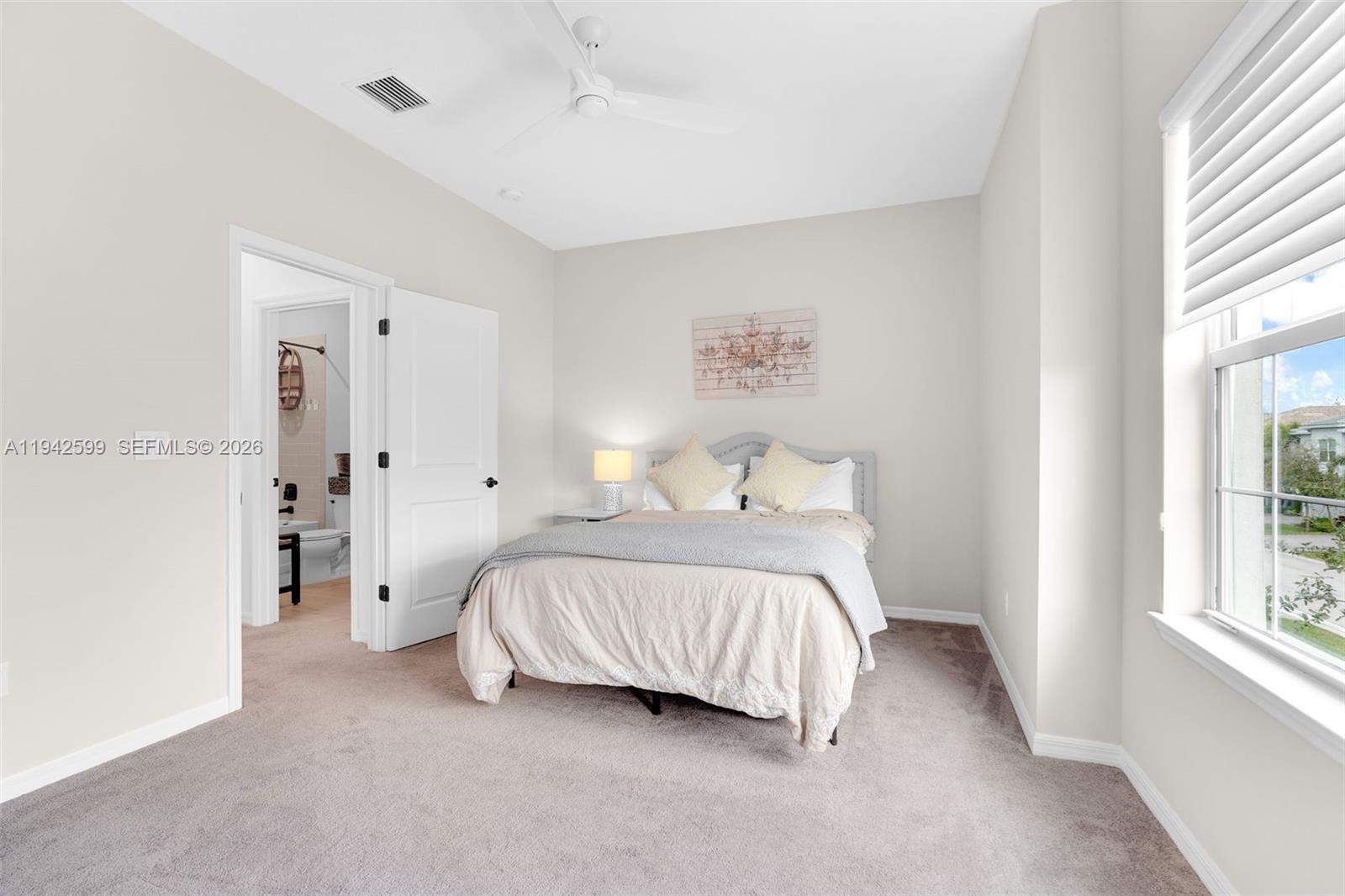 HILLCREST COUNTRY CLUB SO - Residential