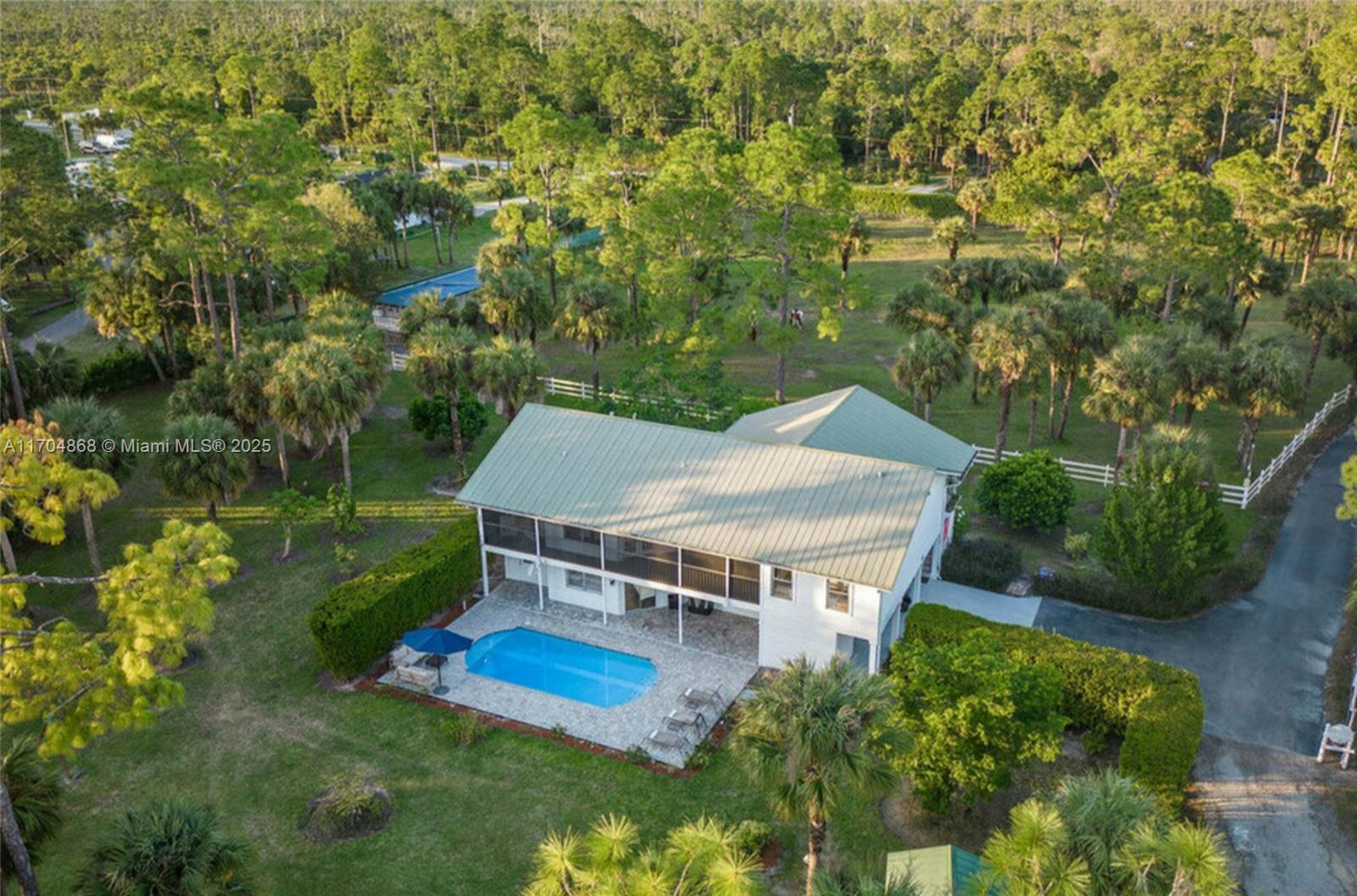 GOLDEN GATE ESTATES - Residential