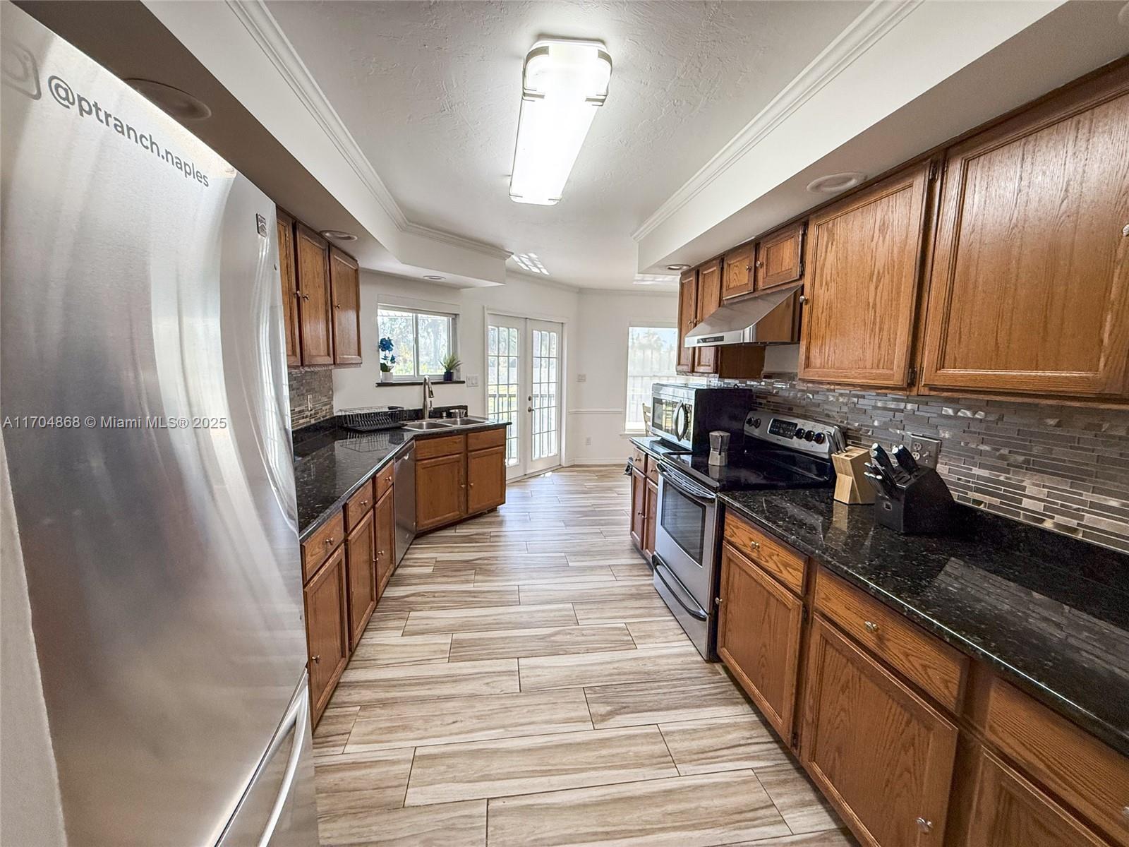 GOLDEN GATE ESTATES - Residential