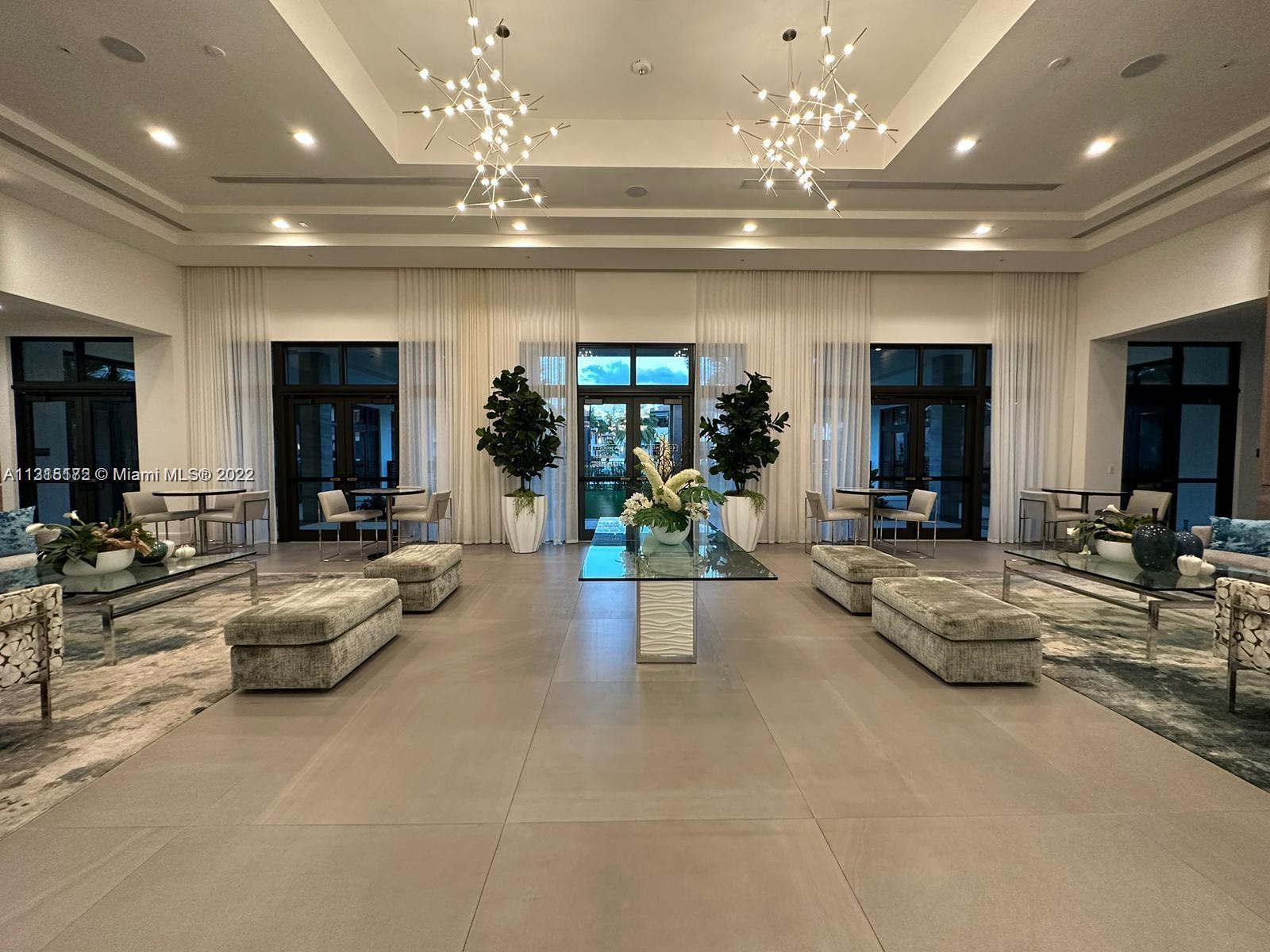 DOWNTOWN DORAL SOUTH PHAS - Residential Lease
