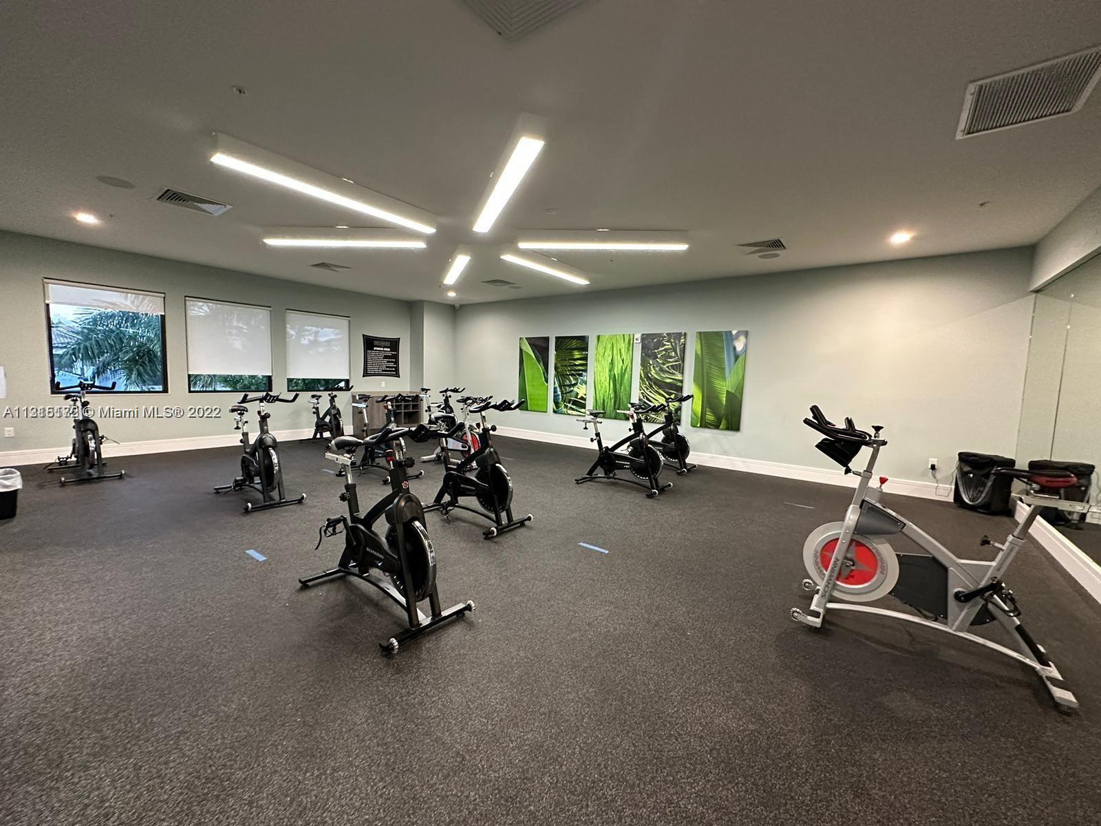 DOWNTOWN DORAL SOUTH PHAS - Residential Lease