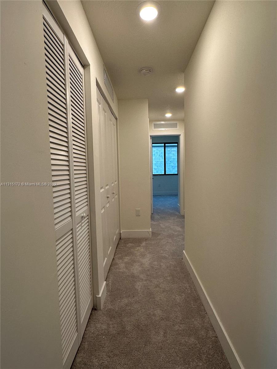 DOWNTOWN DORAL SOUTH PHAS - Residential Lease