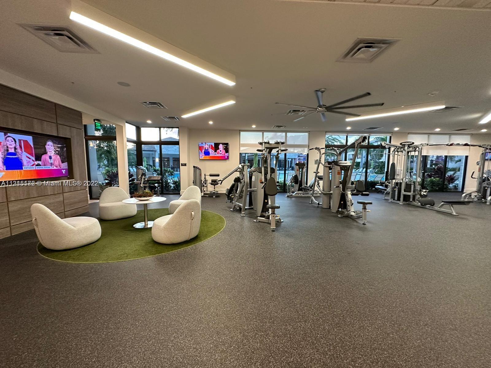 DOWNTOWN DORAL SOUTH PHAS - Residential Lease