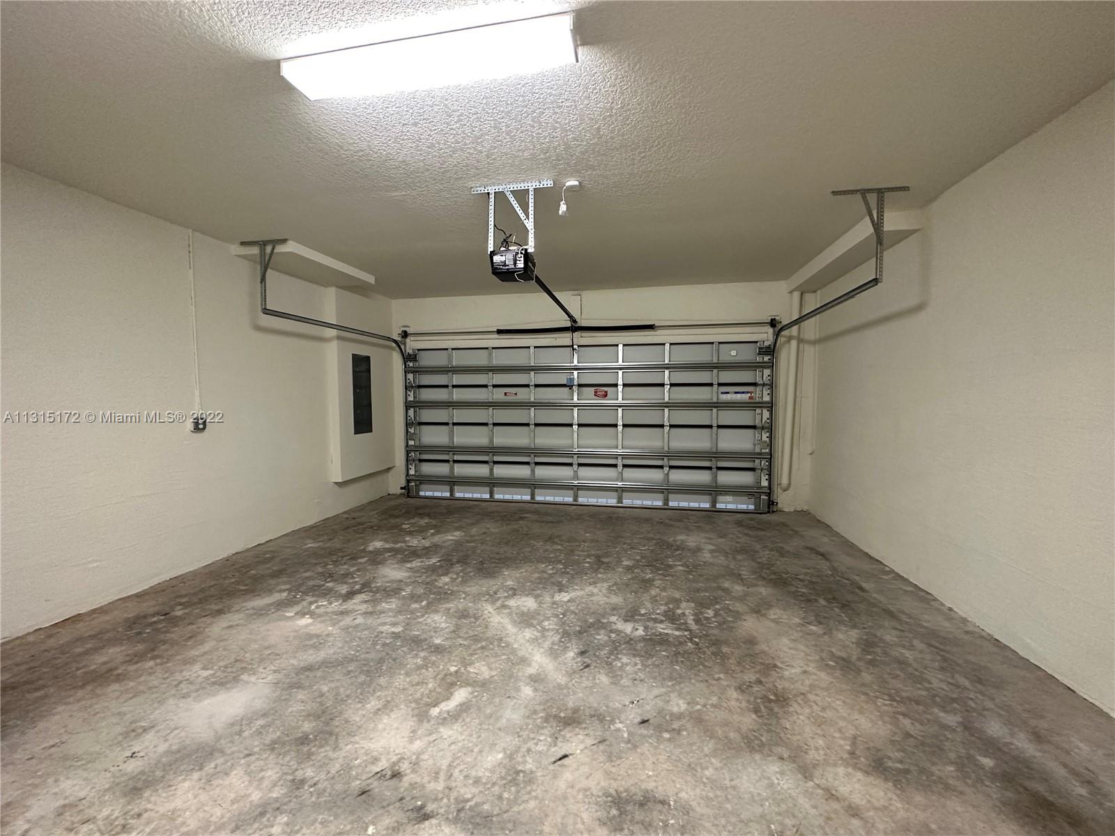 DOWNTOWN DORAL SOUTH PHAS - Residential Lease