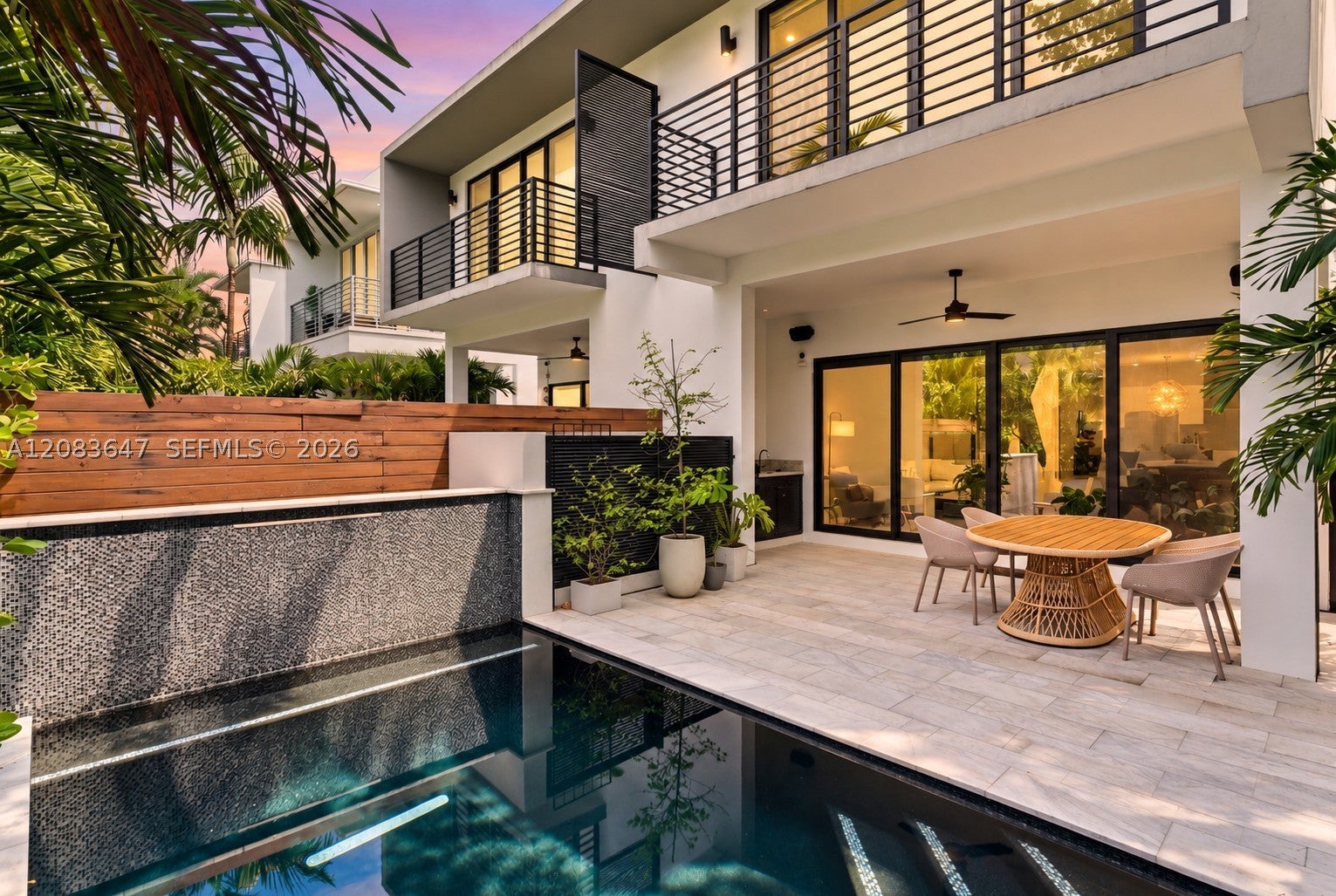 3082 Indiana St, Miami, FL, 33133/$2,685,000 3 3082 Indiana St