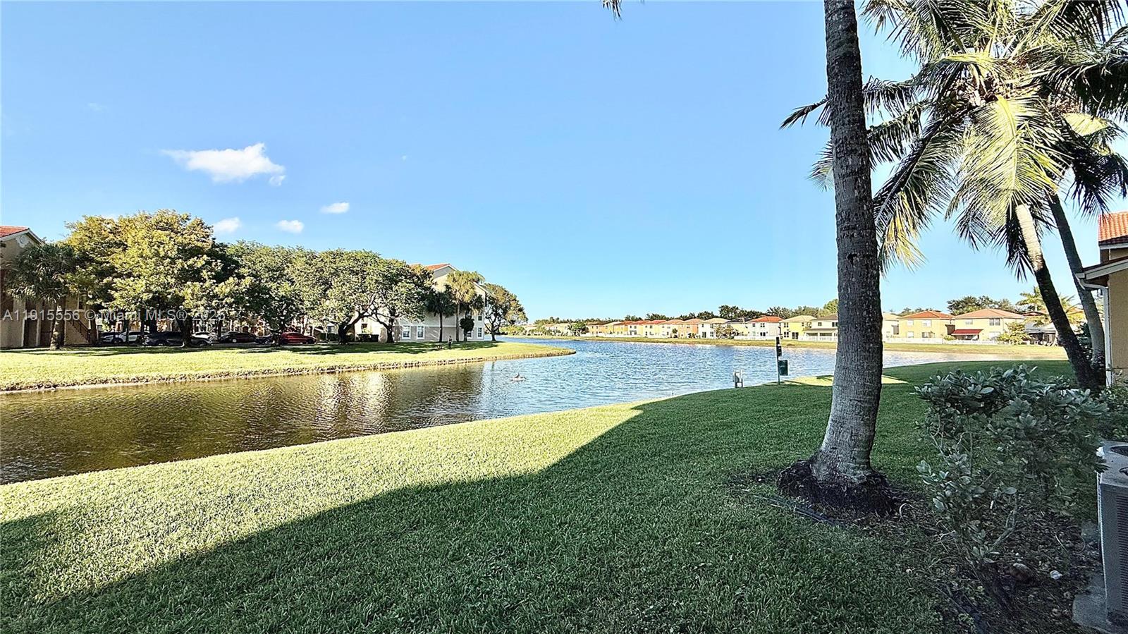 EMERALD ISLE AT LAGUNA LA - Residential Lease