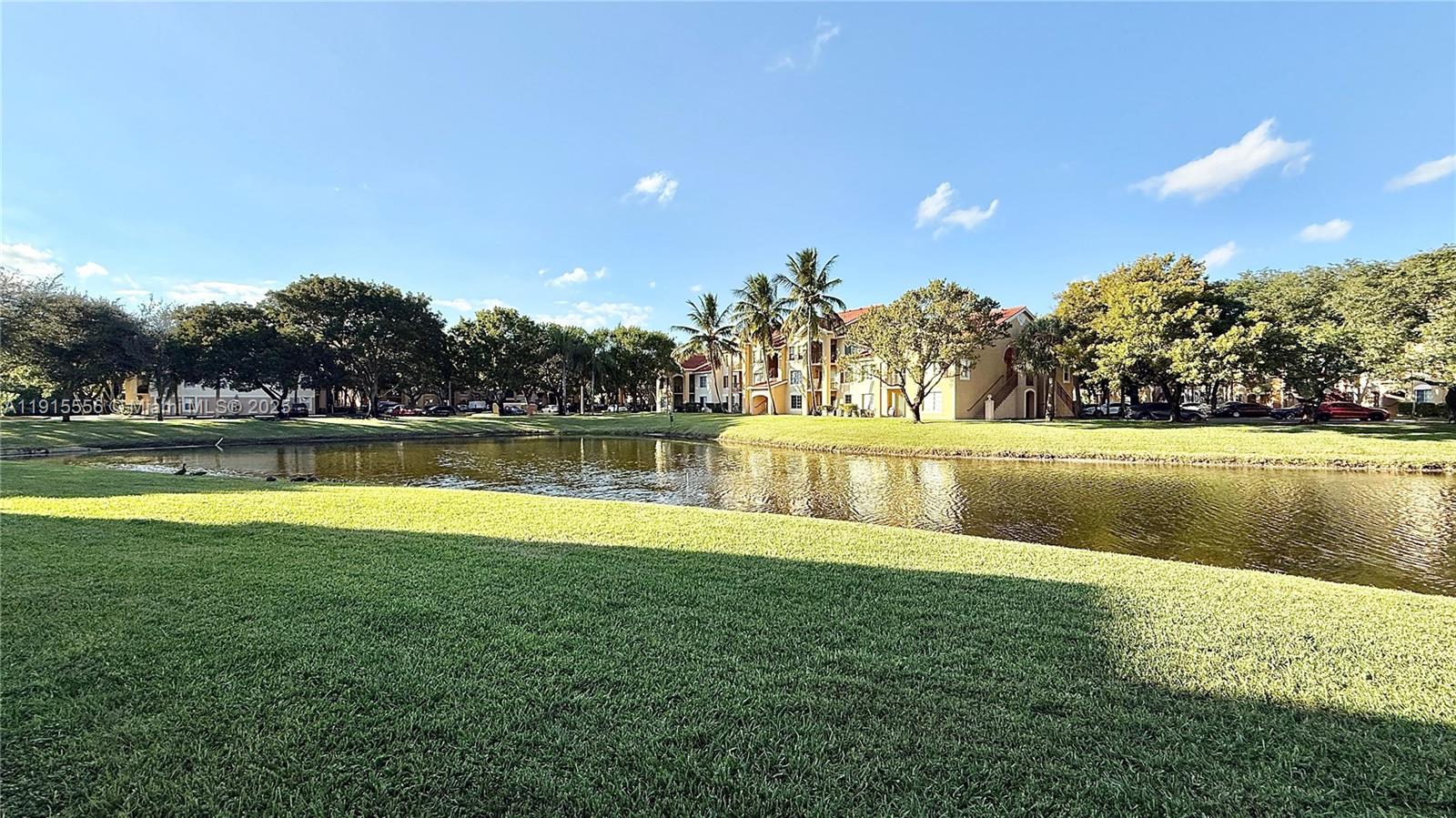 EMERALD ISLE AT LAGUNA LA - Residential Lease