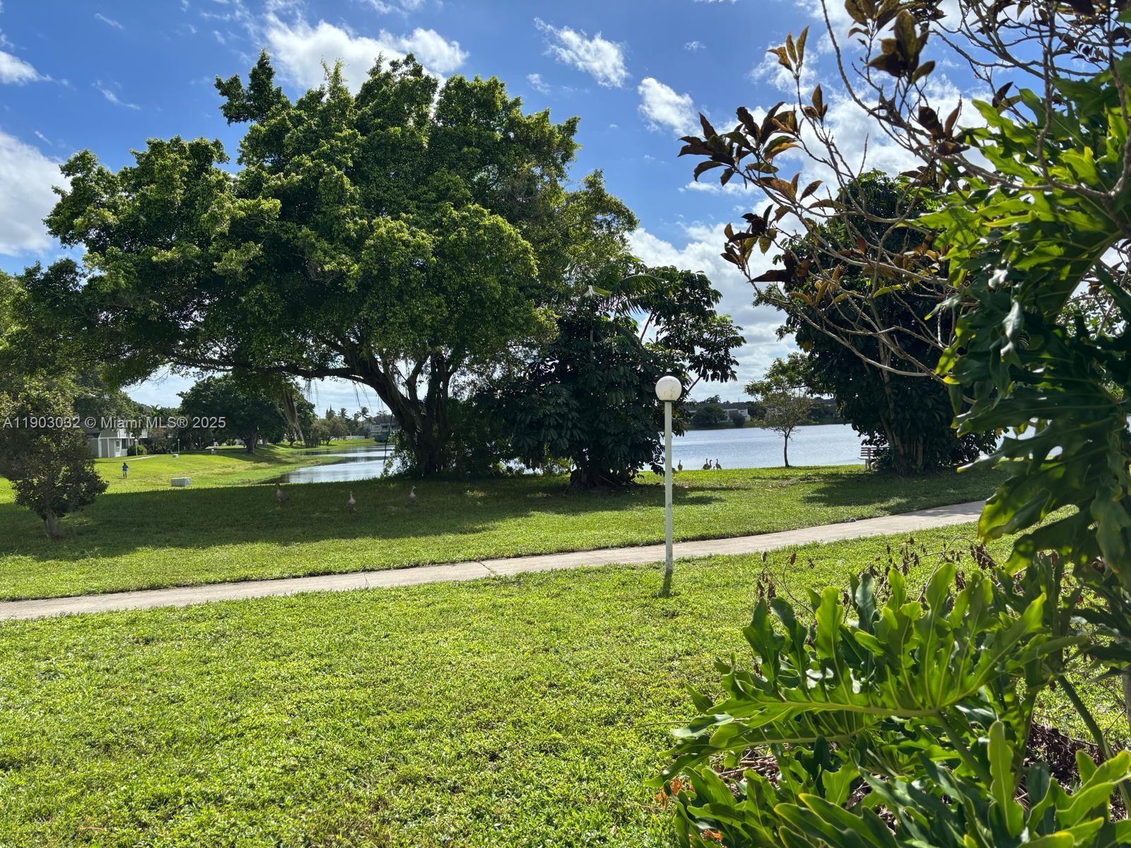 SUMMER LAKE - Residential Lease