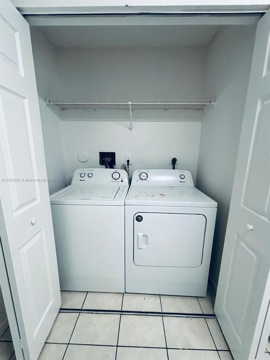 SUMMER LAKE - Residential Lease