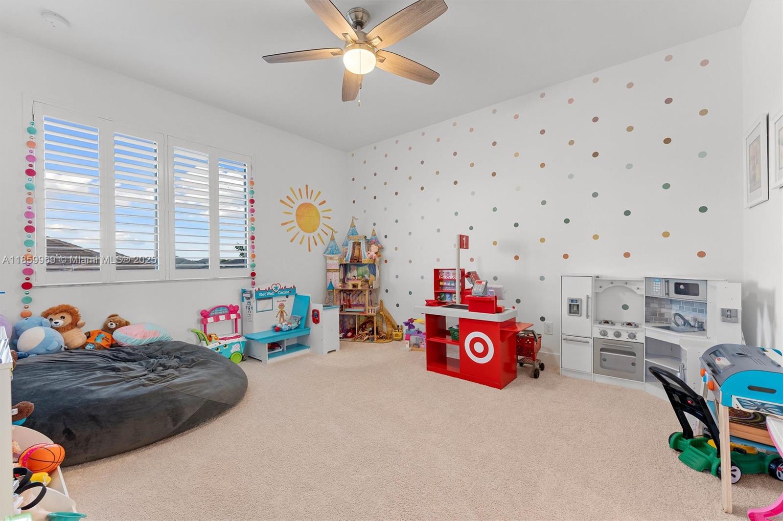 TUSCAN ISLES - Residential