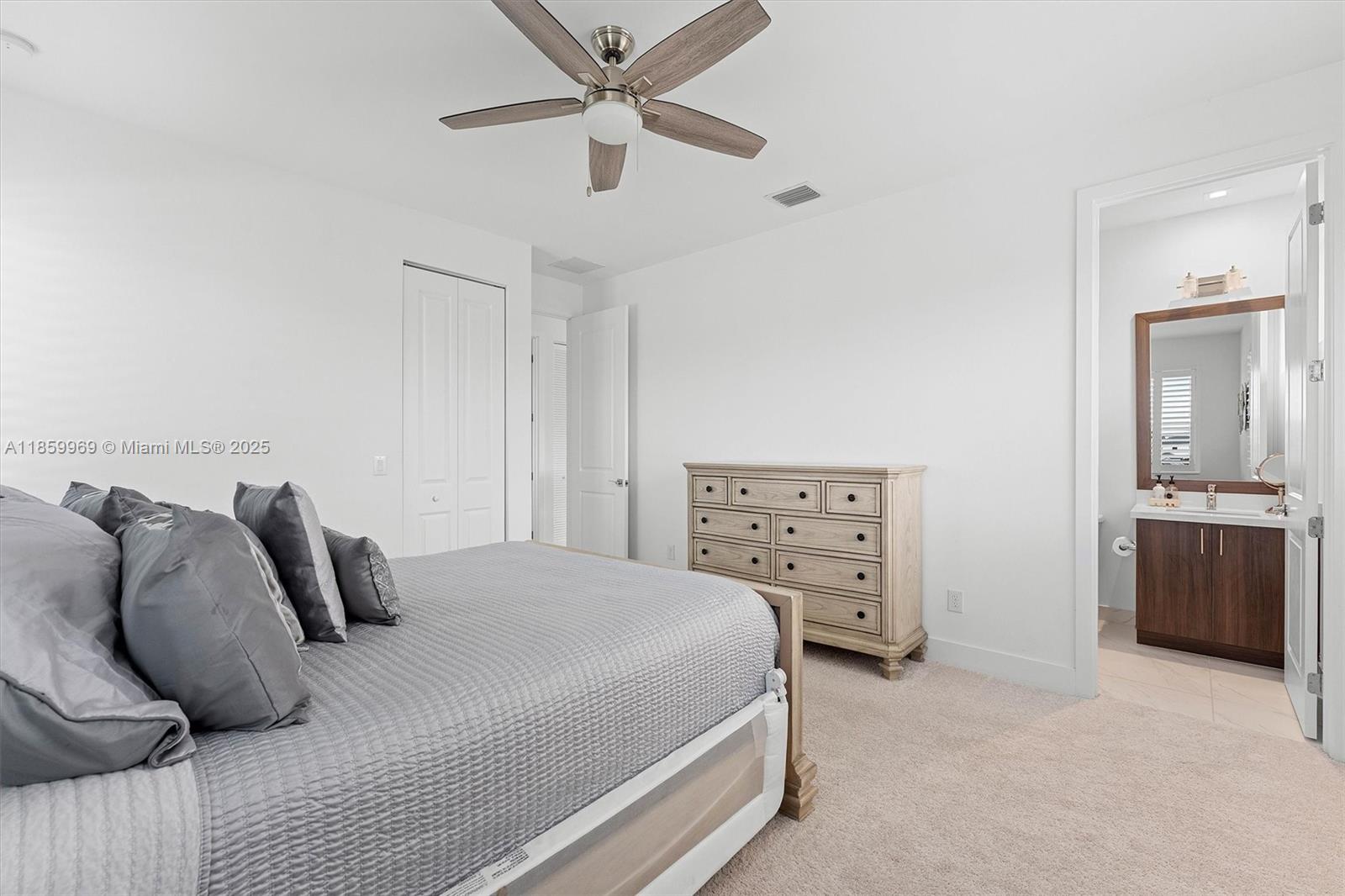 TUSCAN ISLES - Residential