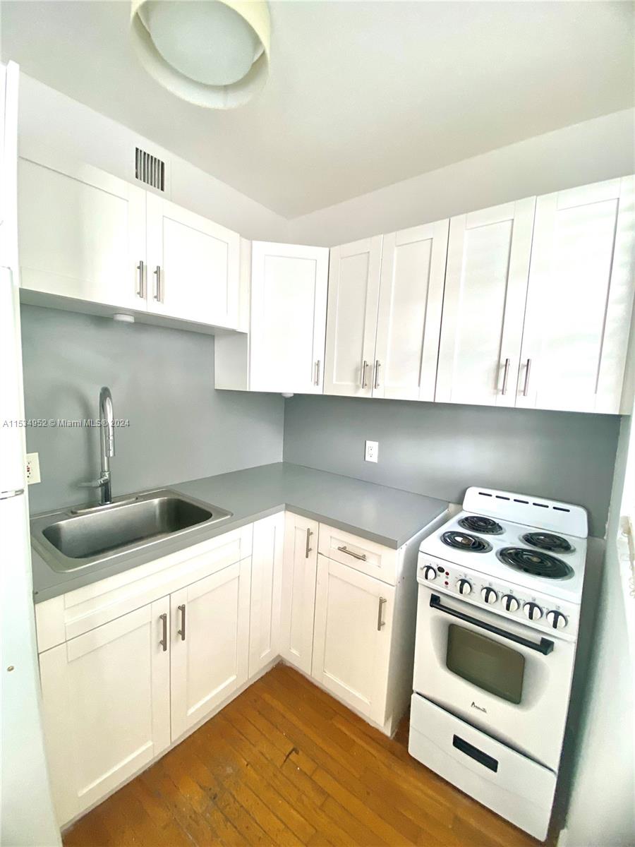 THE ST GEORGE CONDO - Residential