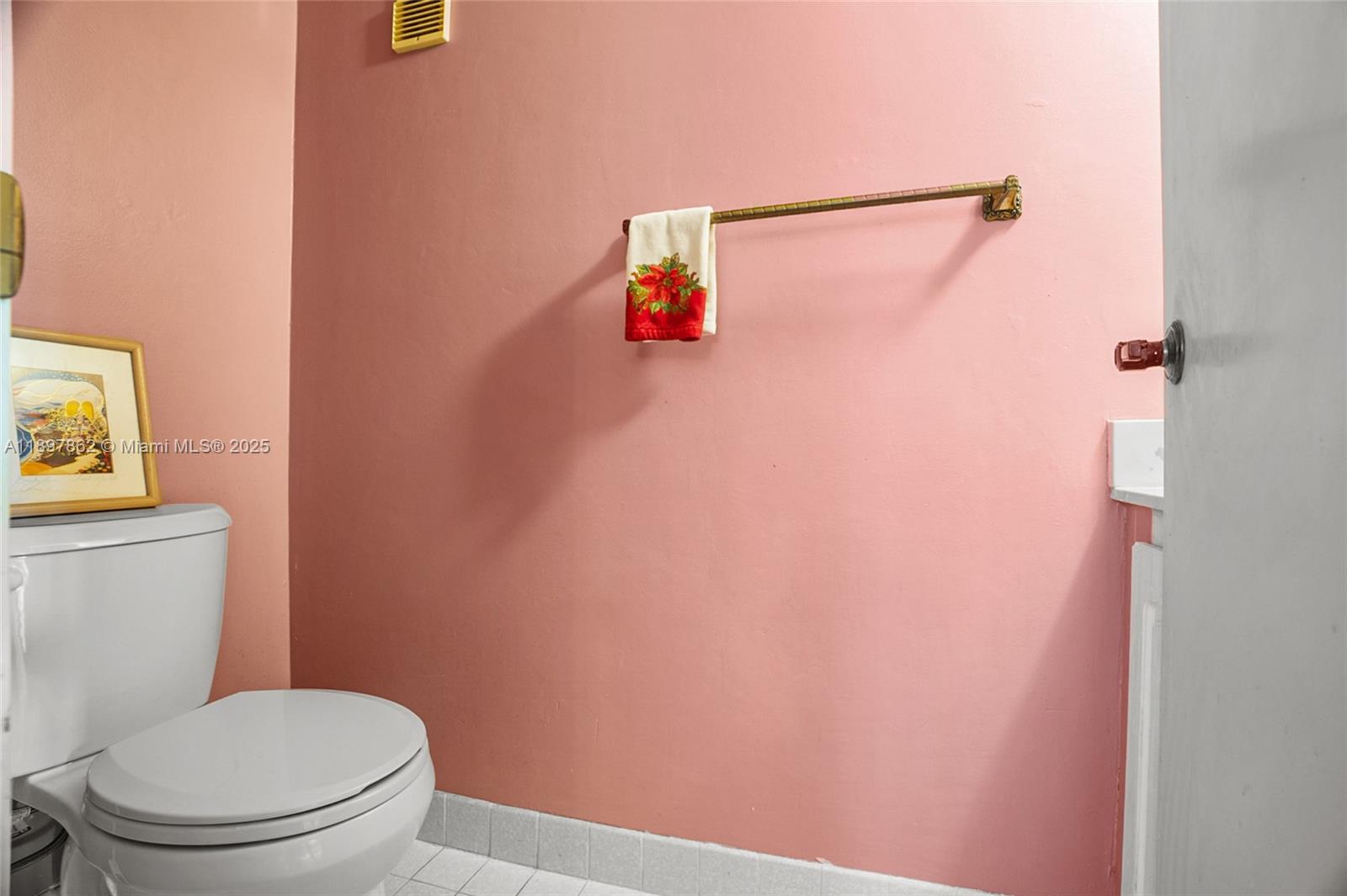 18TH HOLE AT INVERRARY CO - Residential