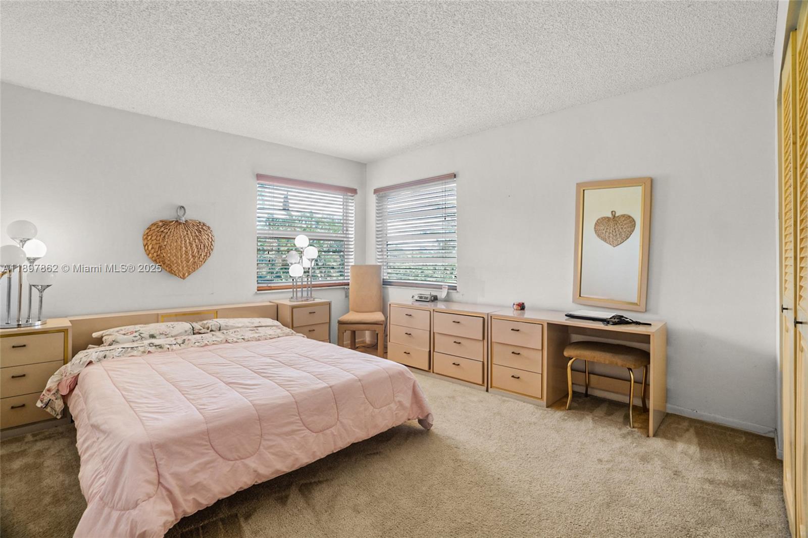 18TH HOLE AT INVERRARY CO - Residential