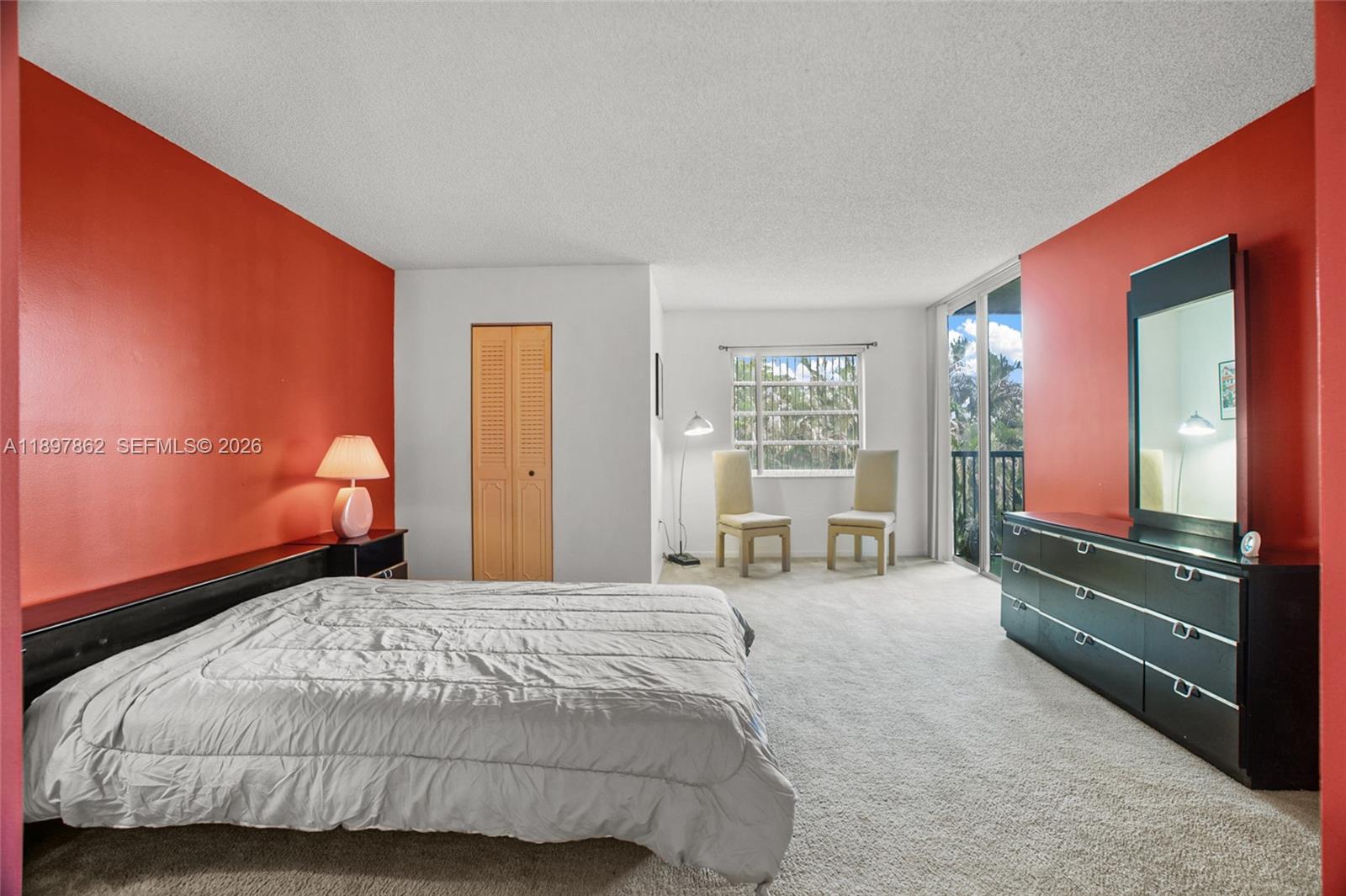 18TH HOLE AT INVERRARY CO - Residential