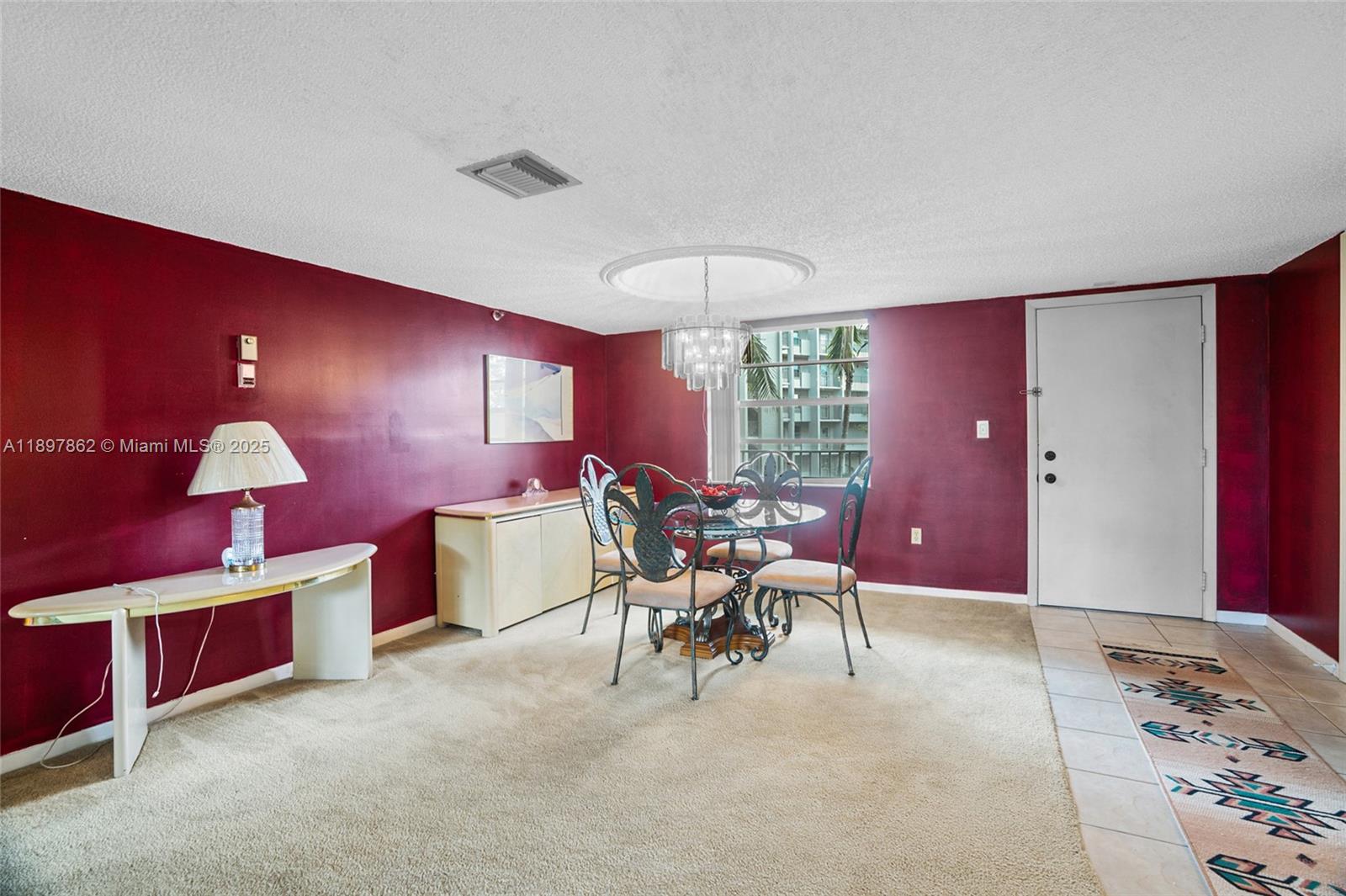View photos, virtual tours, details... 3940 Inverrary Blvd 304-A