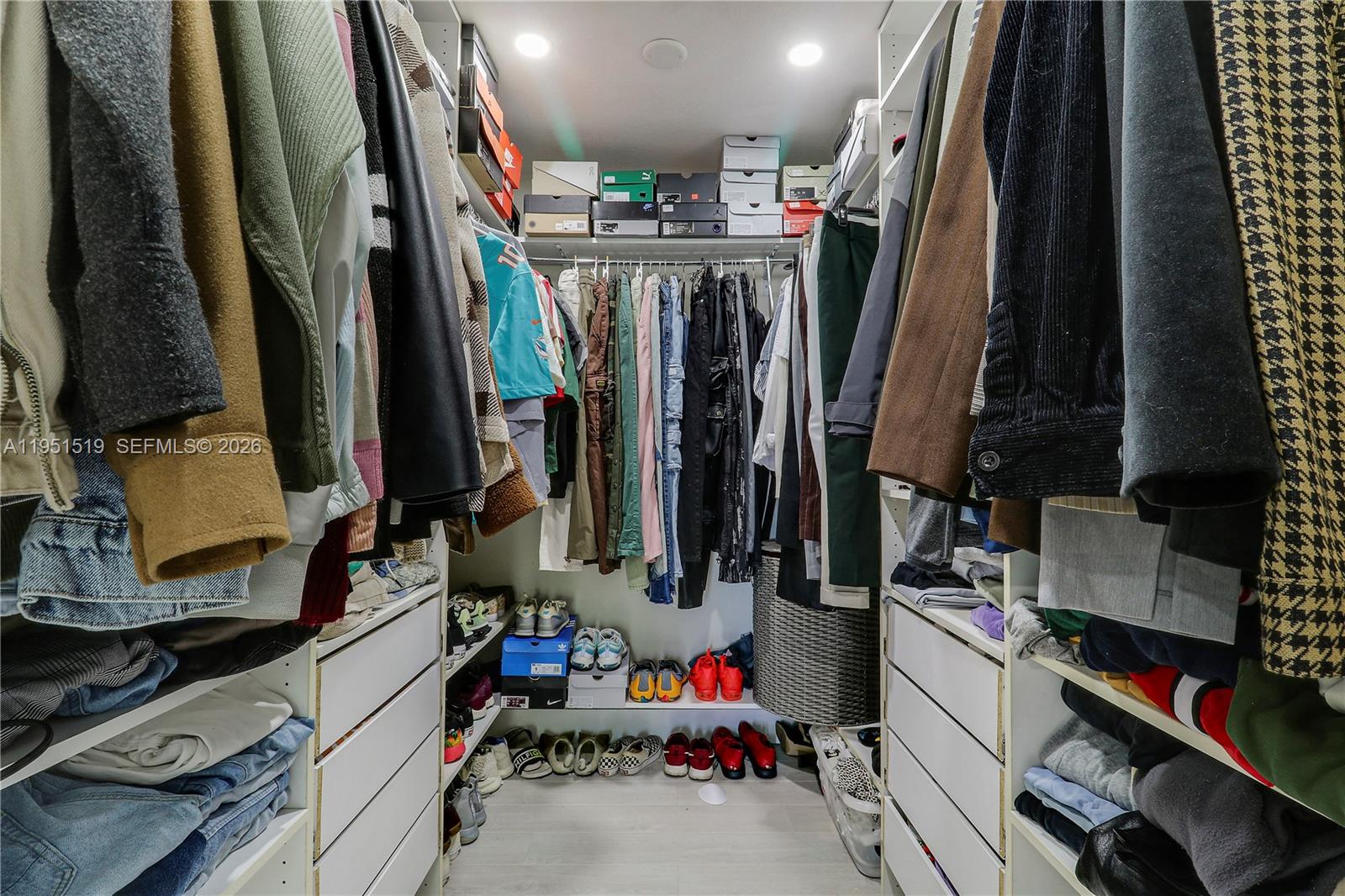 SEMINOLE GARDENS AT WOODB - Residential