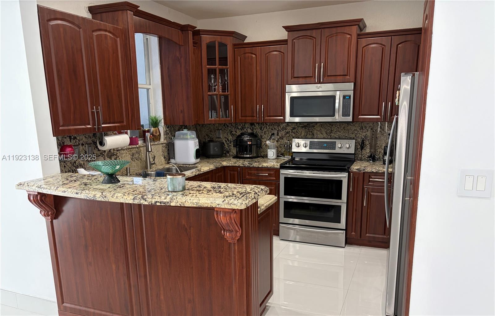 SPANISH LAKES 2ND ADDN - Residential