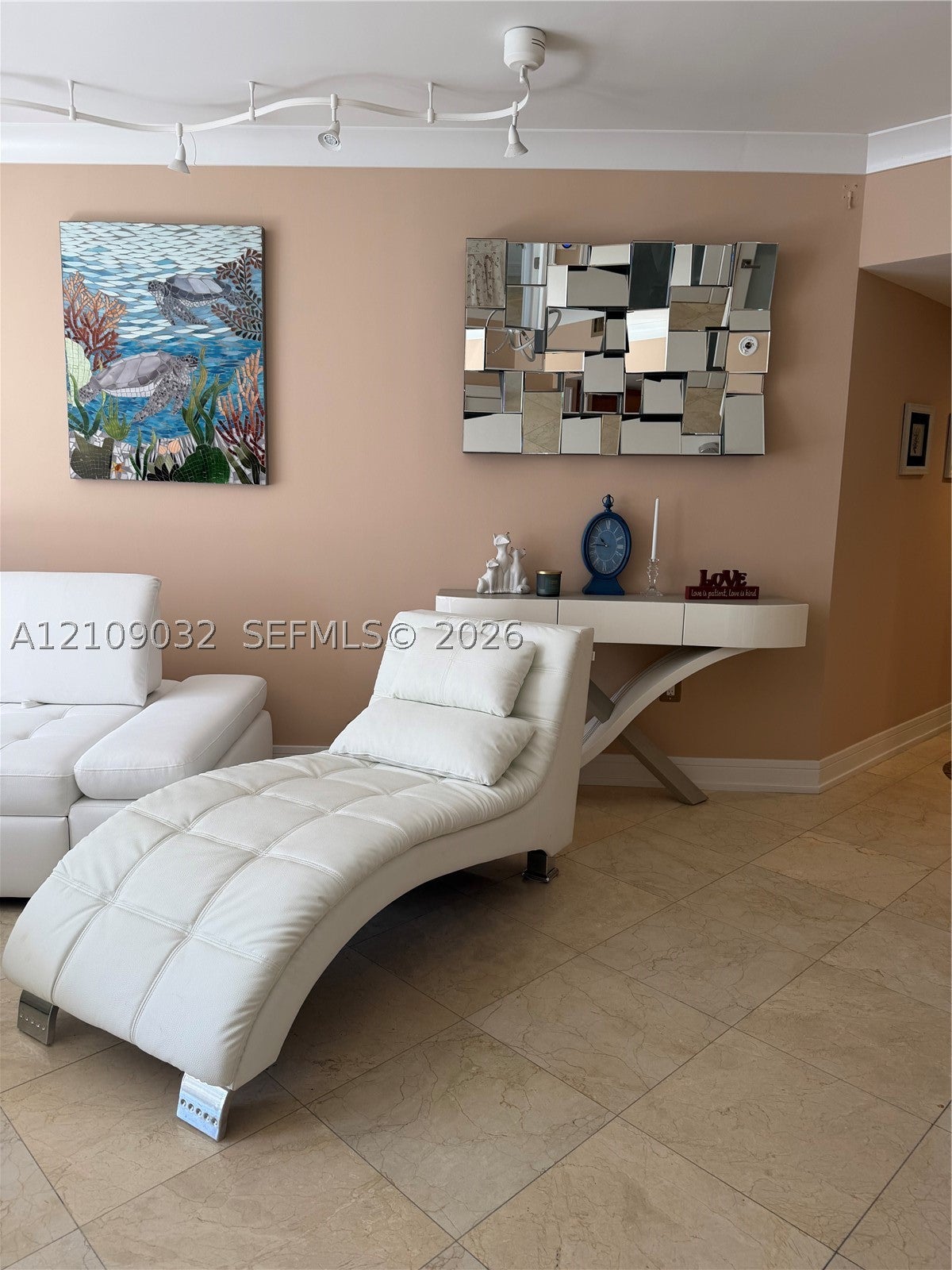 6365 Collins Ave 906