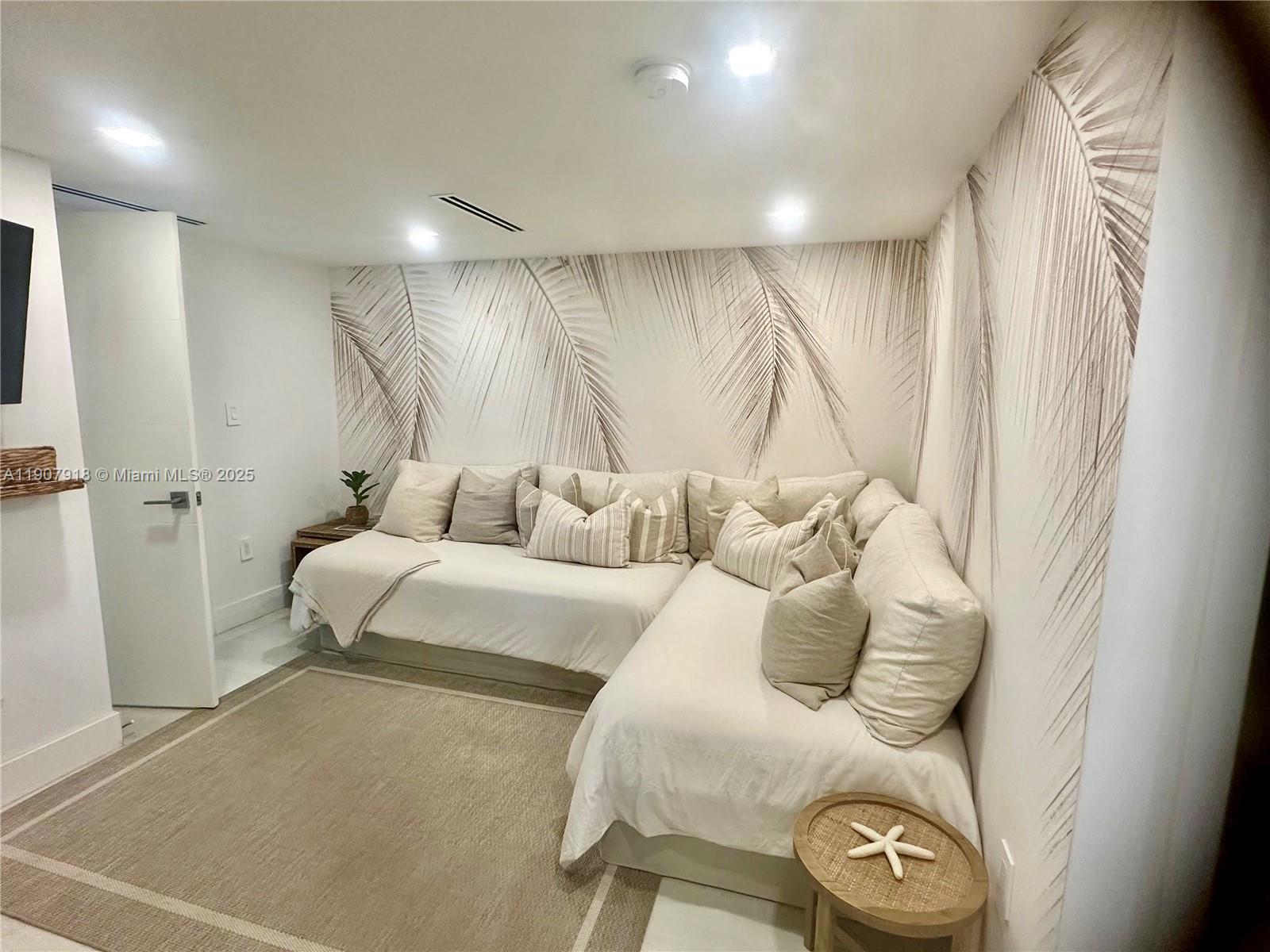 ARLEN HOUSE EAST CONDO - Residential Lease