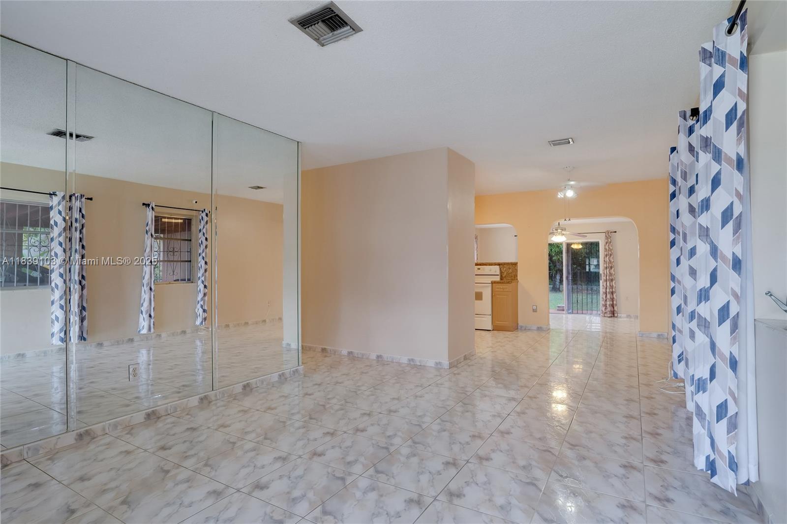 1180 NW 135th St