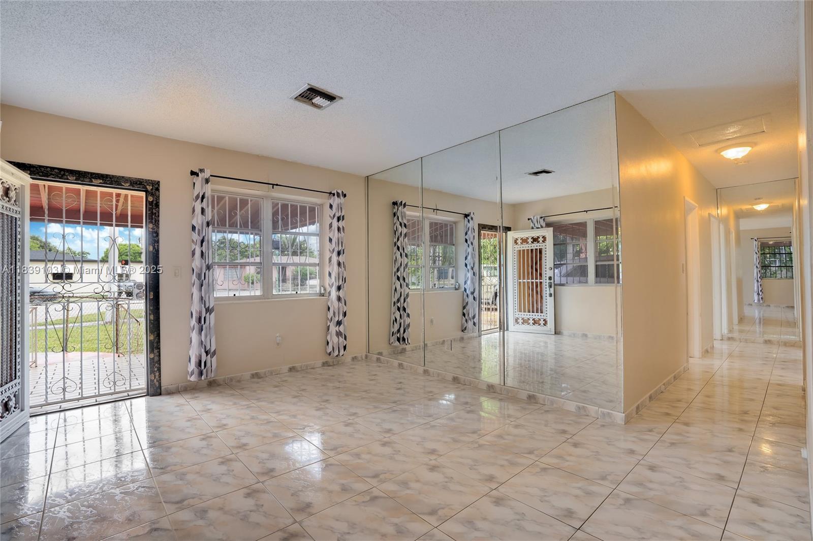 1180 NW 135th St