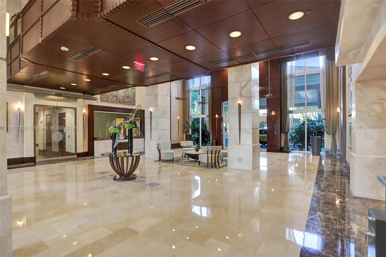 TURNBERRY ON THE GREEN CO - Residential Lease