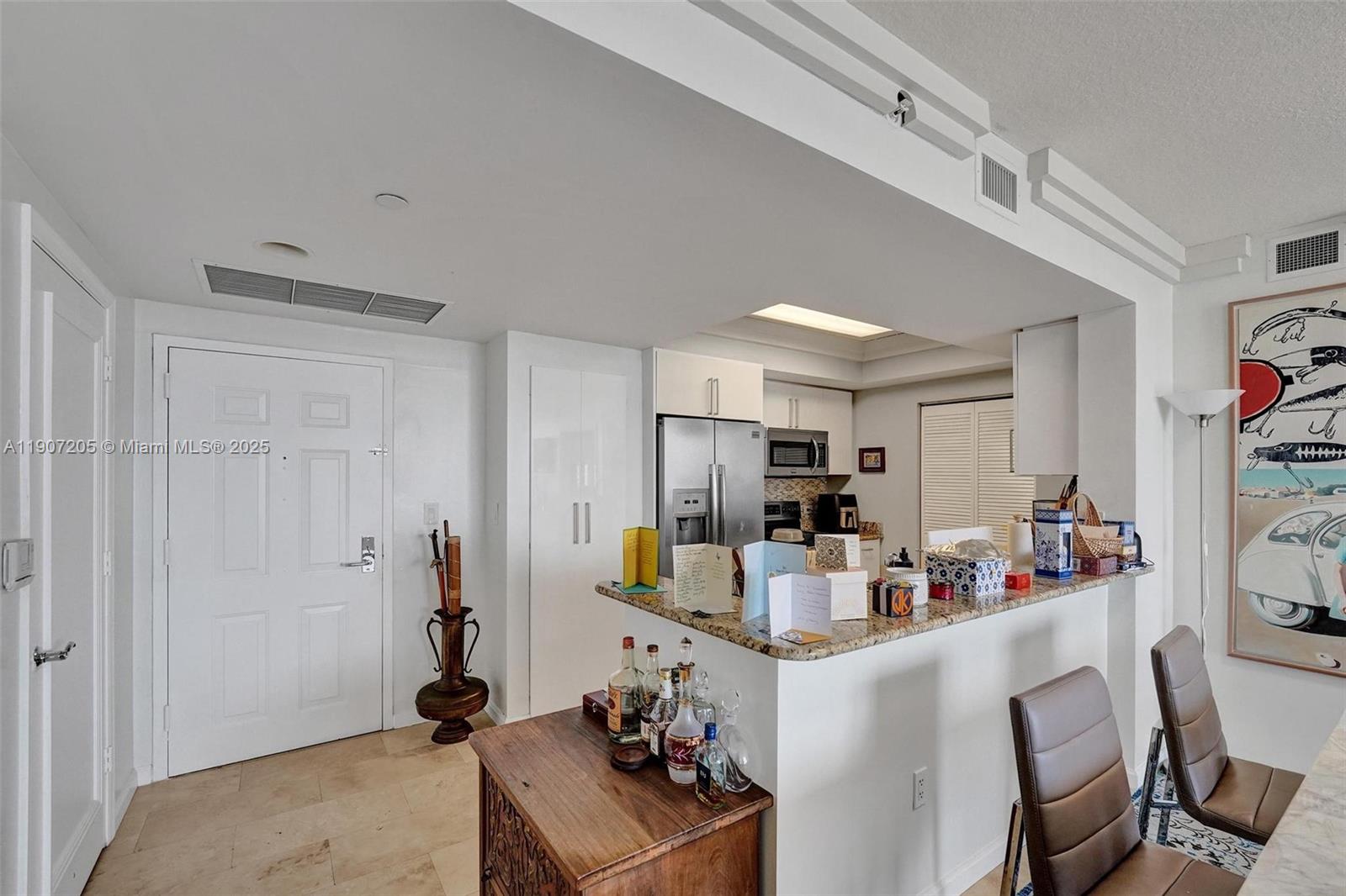 TURNBERRY ON THE GREEN CO - Residential Lease