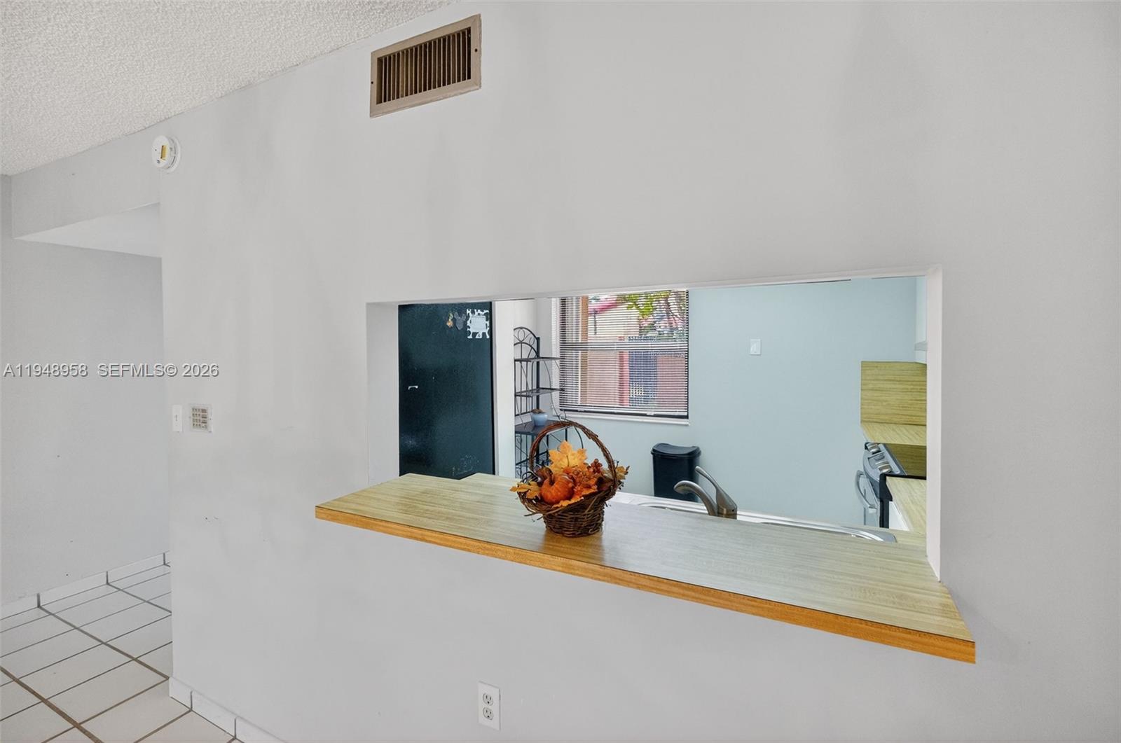 WINDSONG LAKES CONDO - Residential