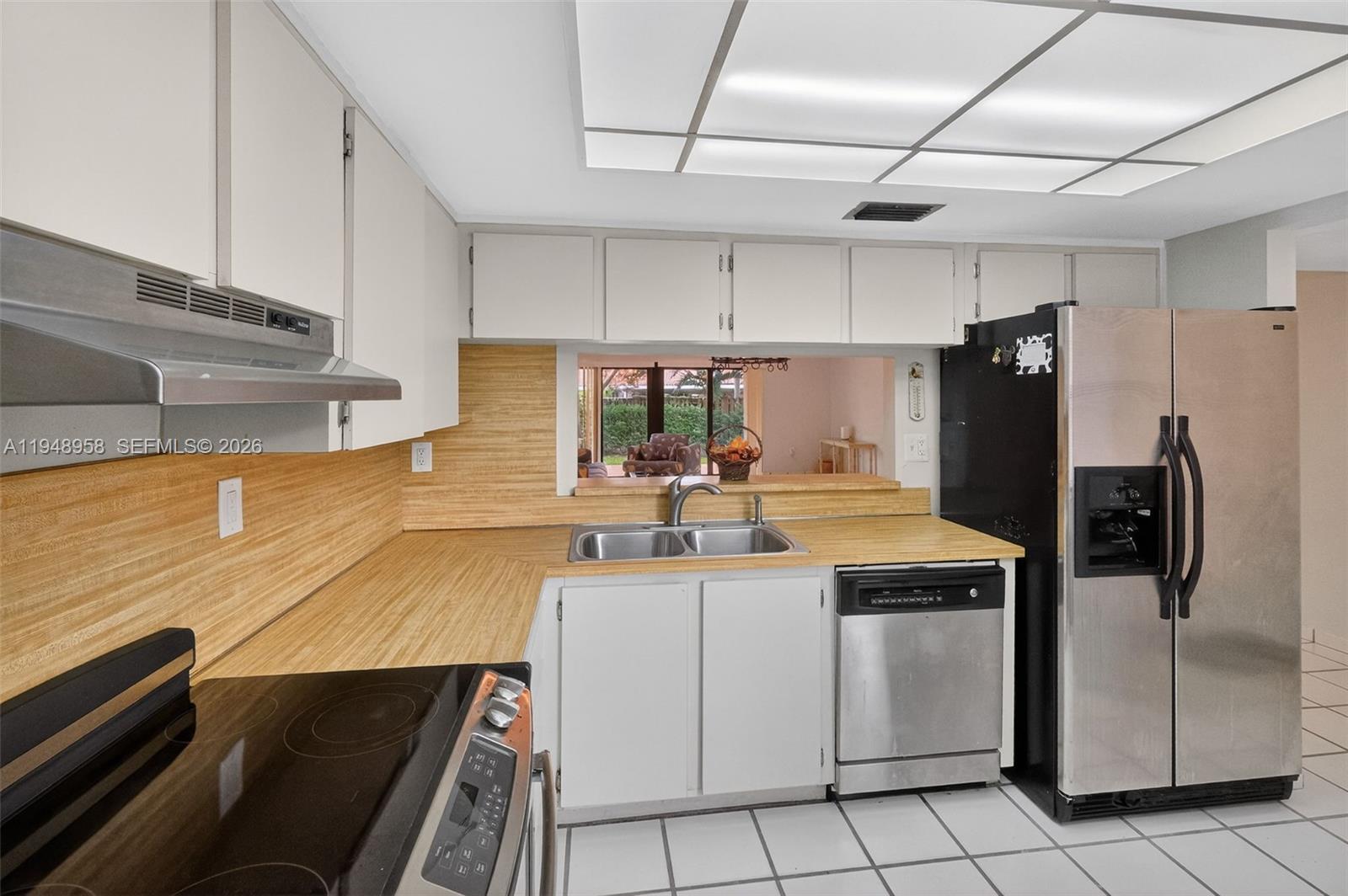 WINDSONG LAKES CONDO - Residential