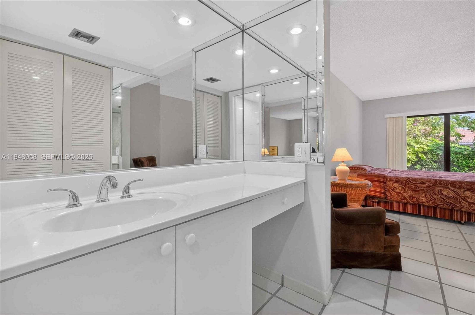 WINDSONG LAKES CONDO - Residential