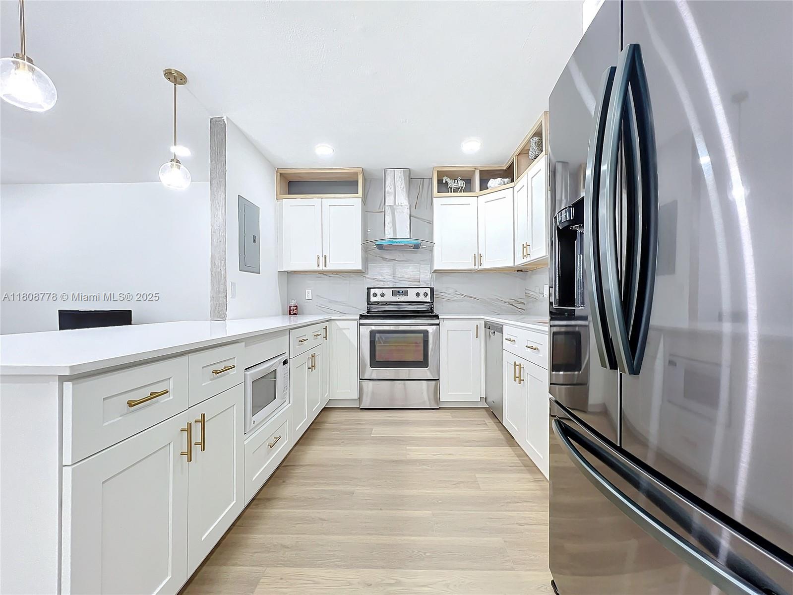 KINGS POINT MONACO CONDOS - Residential