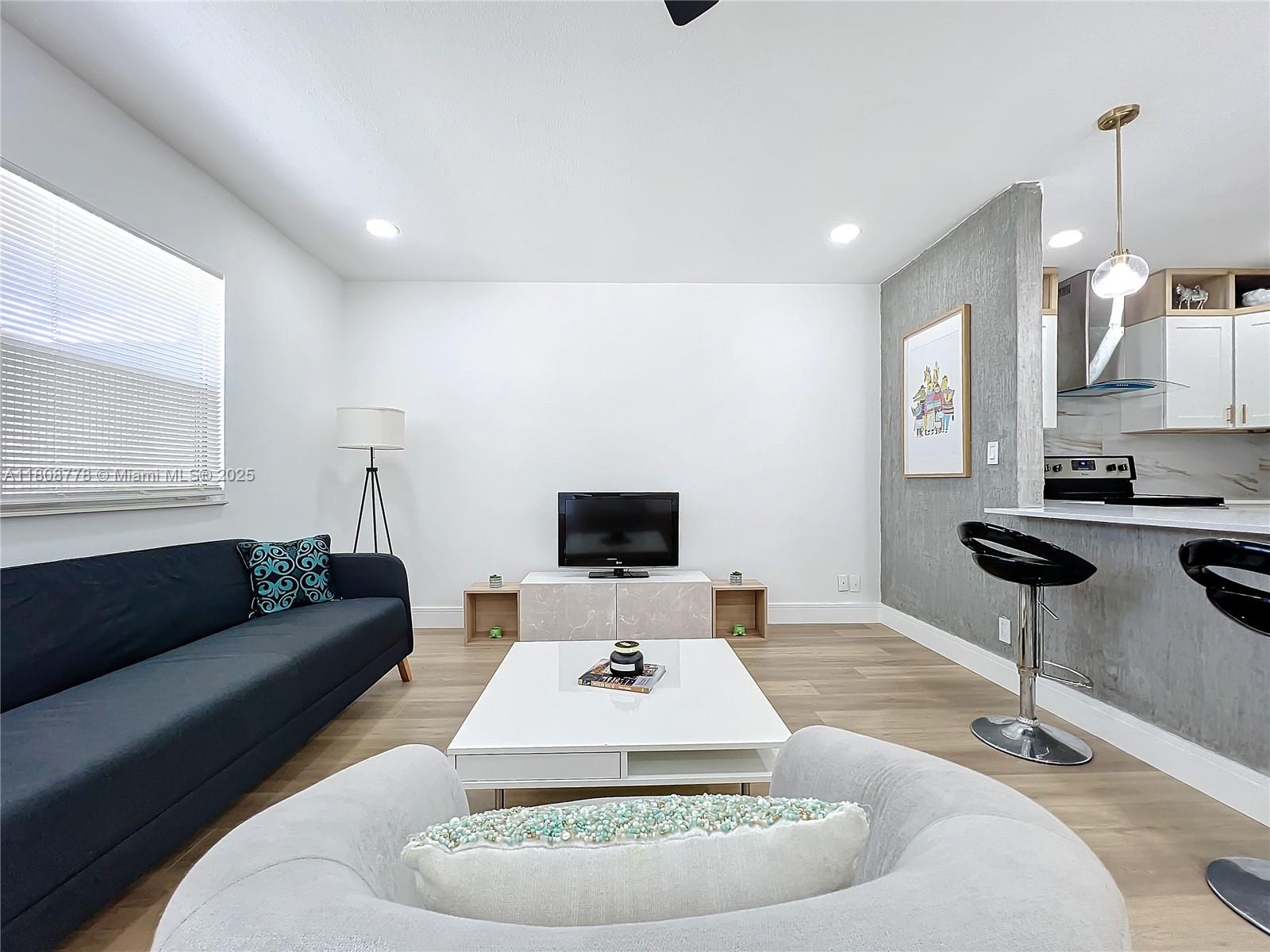 KINGS POINT MONACO CONDOS - Residential