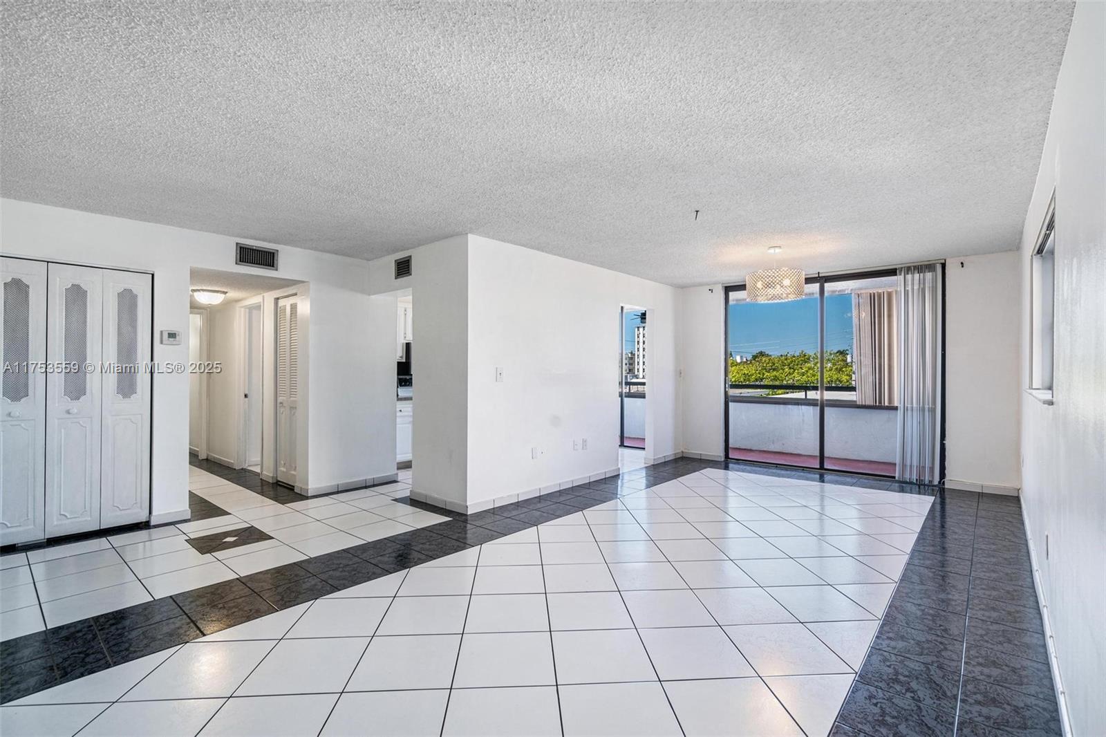 PARKVIEW PLAZA CONDO - Residential