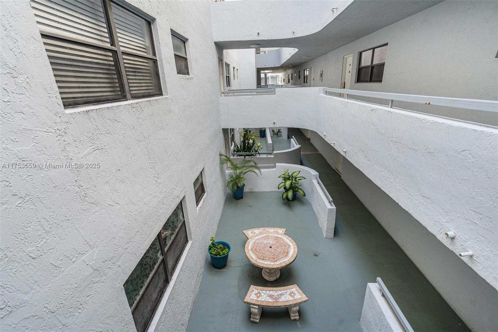 PARKVIEW PLAZA CONDO - Residential