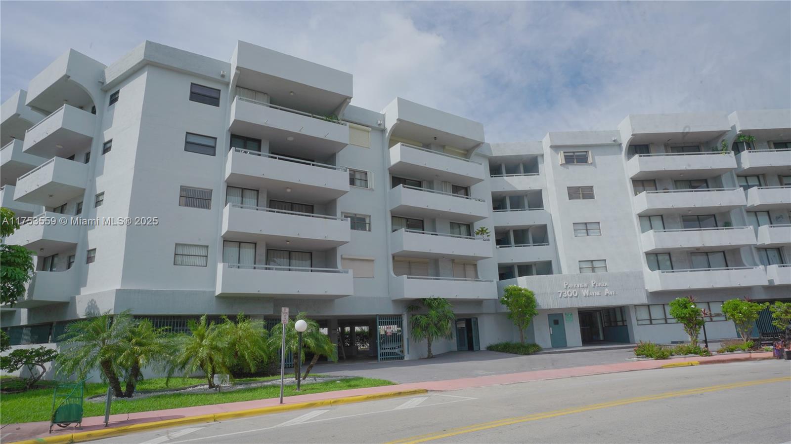 PARKVIEW PLAZA CONDO - Residential