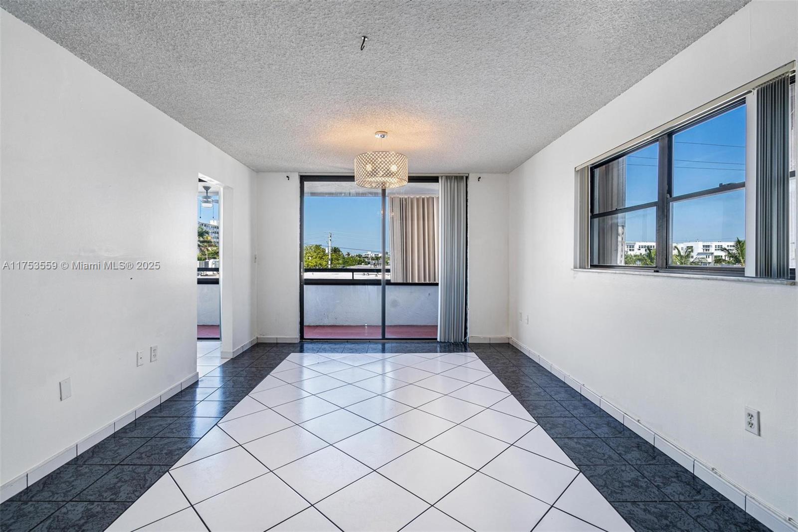 PARKVIEW PLAZA CONDO - Residential