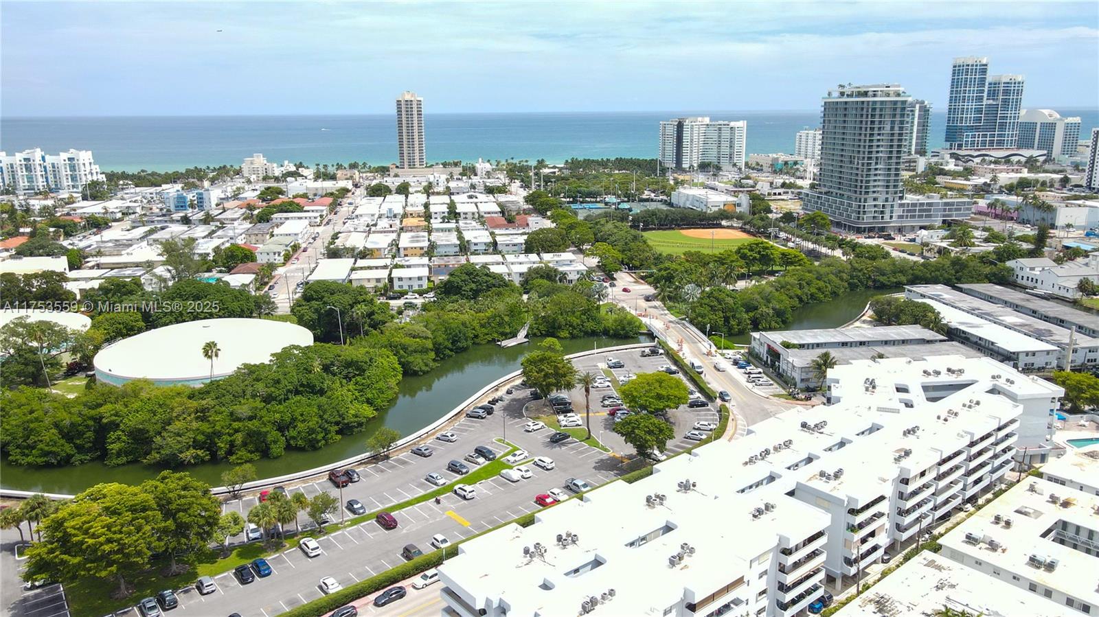 PARKVIEW PLAZA CONDO - Residential