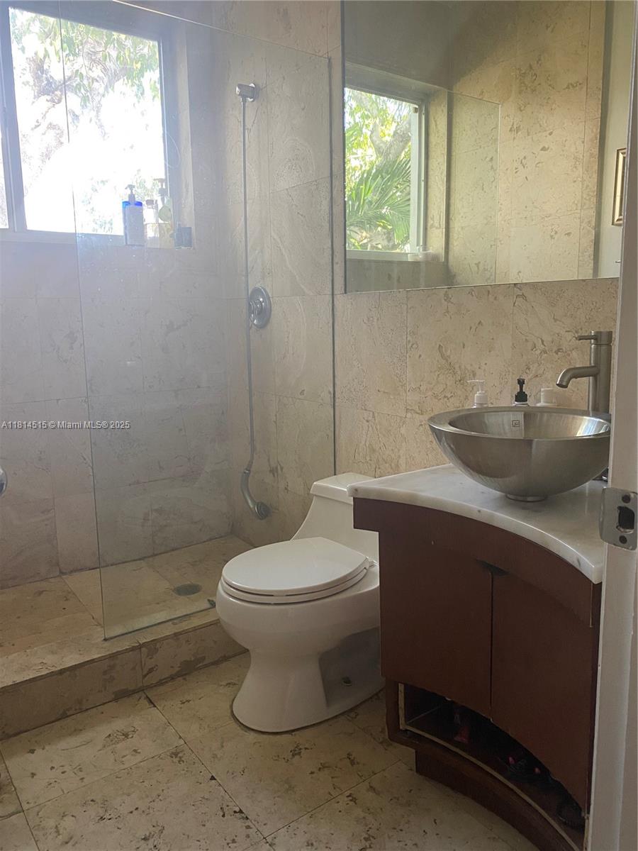 NATOMA MANORS - Residential