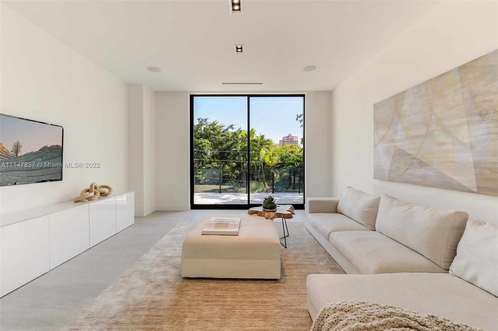 ENTRADA - Residential