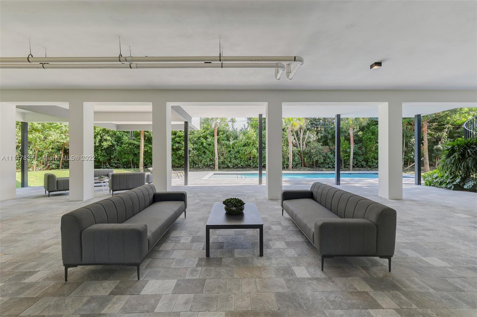 ENTRADA - Residential