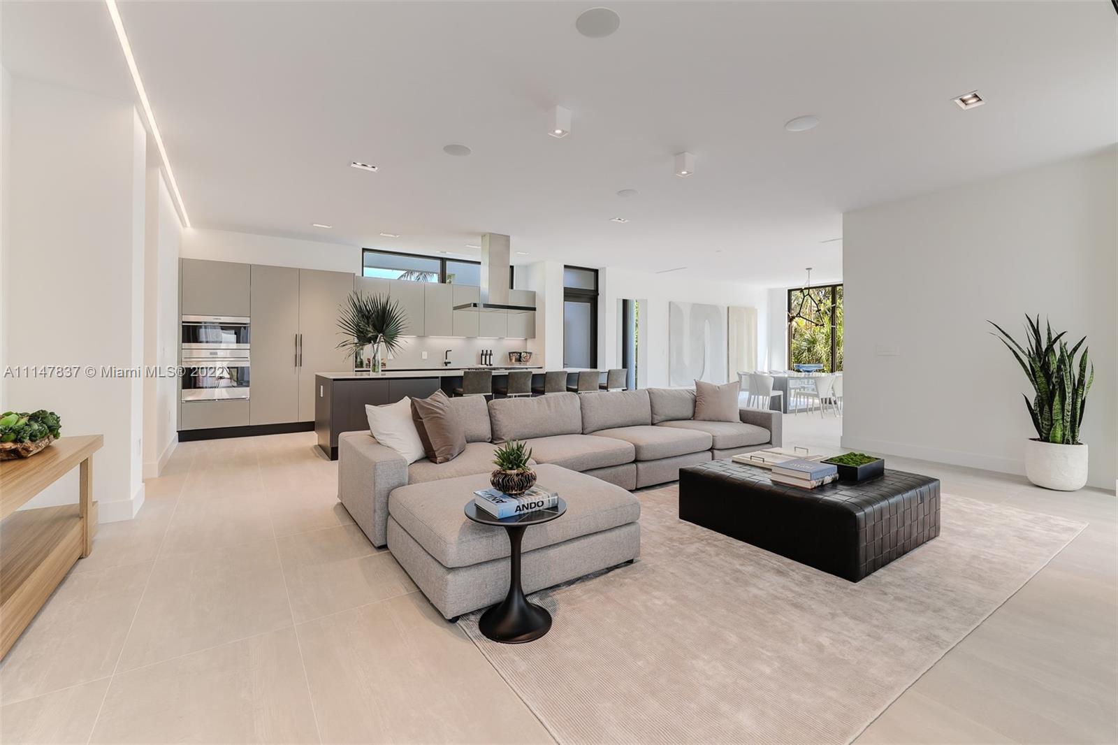 ENTRADA - Residential