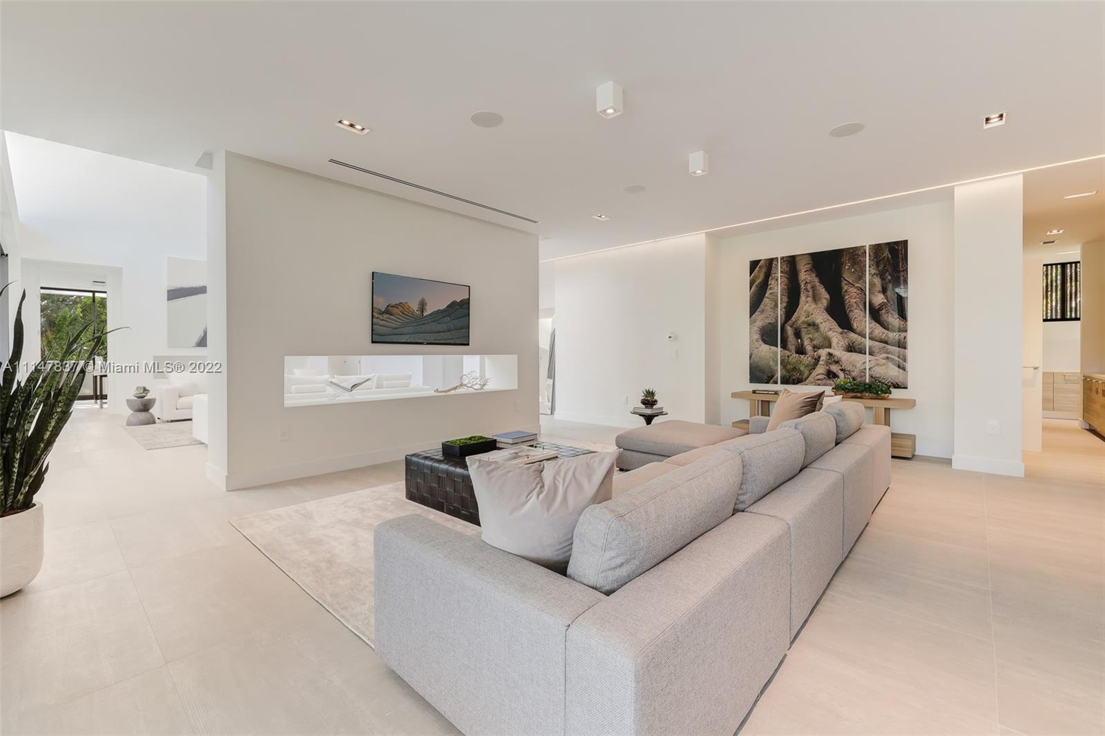 ENTRADA - Residential