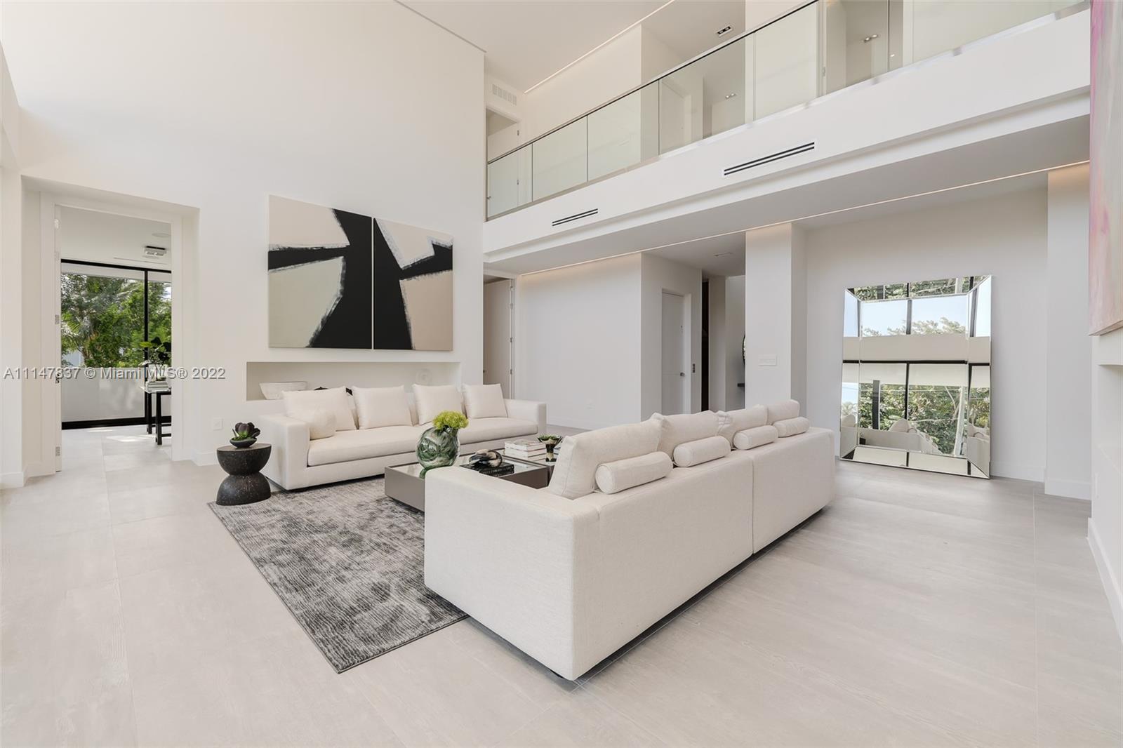 ENTRADA - Residential