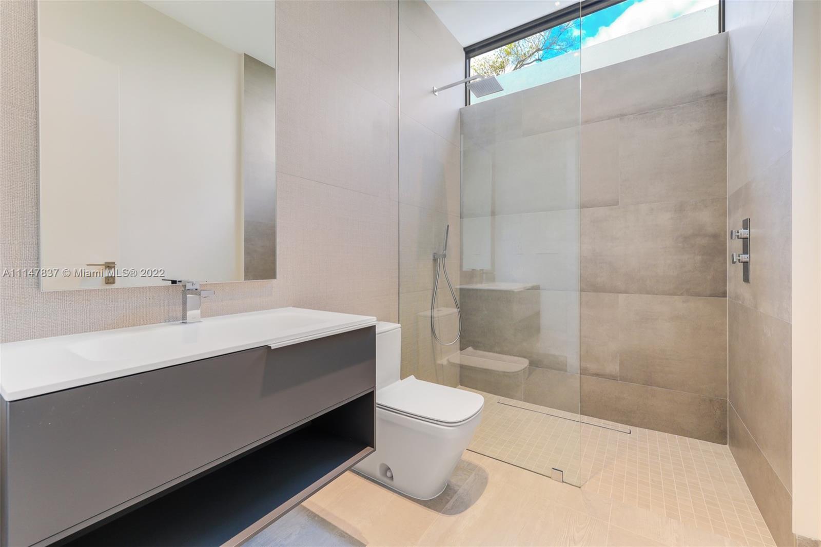 ENTRADA - Residential