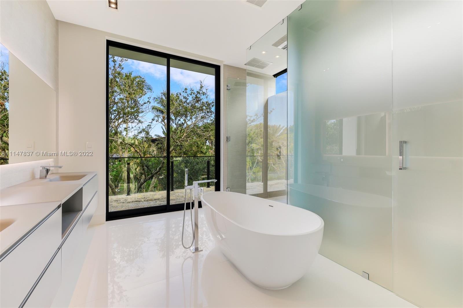 ENTRADA - Residential